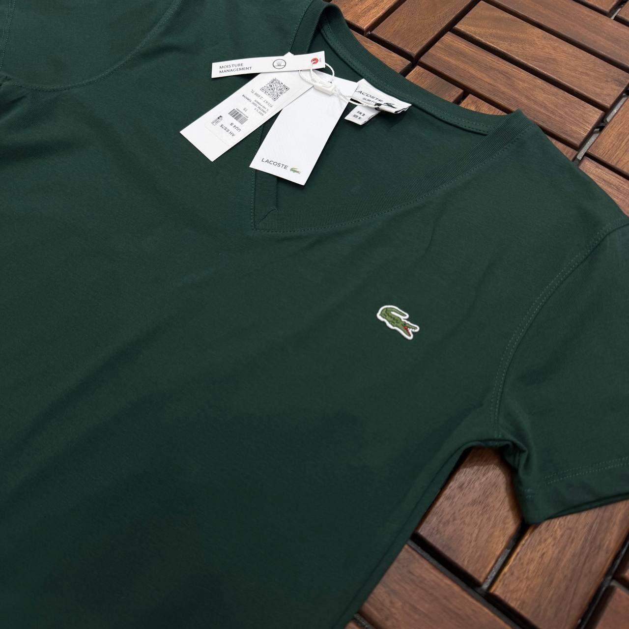 LACOSTE V Yaka Yeşil Kadın T-Shirt 2500