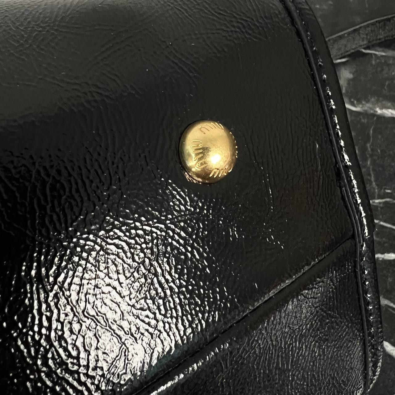 Miu Miu Siyah Vitello Bag  26.5x18.5 cm 