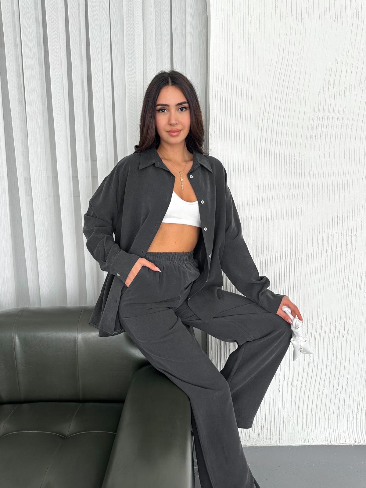 Berhani Düğmeli Siyah Kadın Takım YKM31118