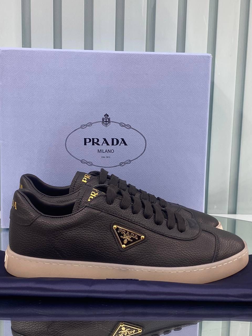 Prada Triangle Sneaker Erkek Siyah Ayakkabı