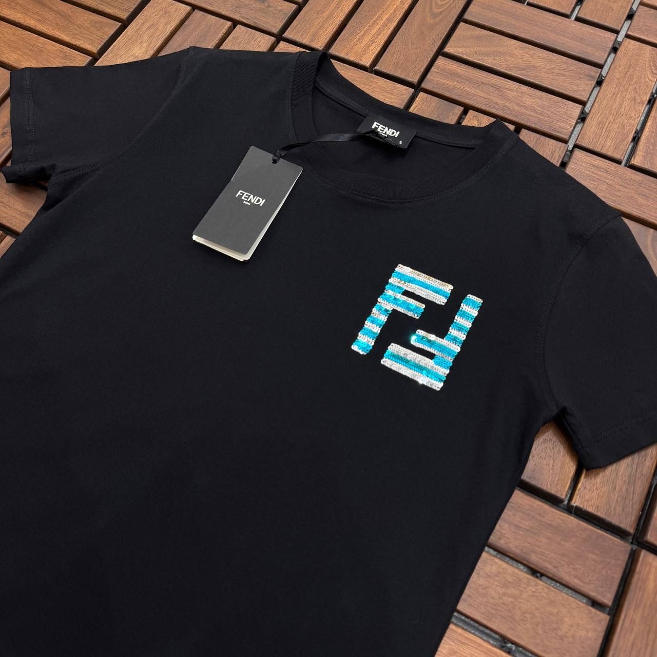 FENDI Bisiklet Yaka Pul Baskılı Siyah Kadın T-Shirt BES97