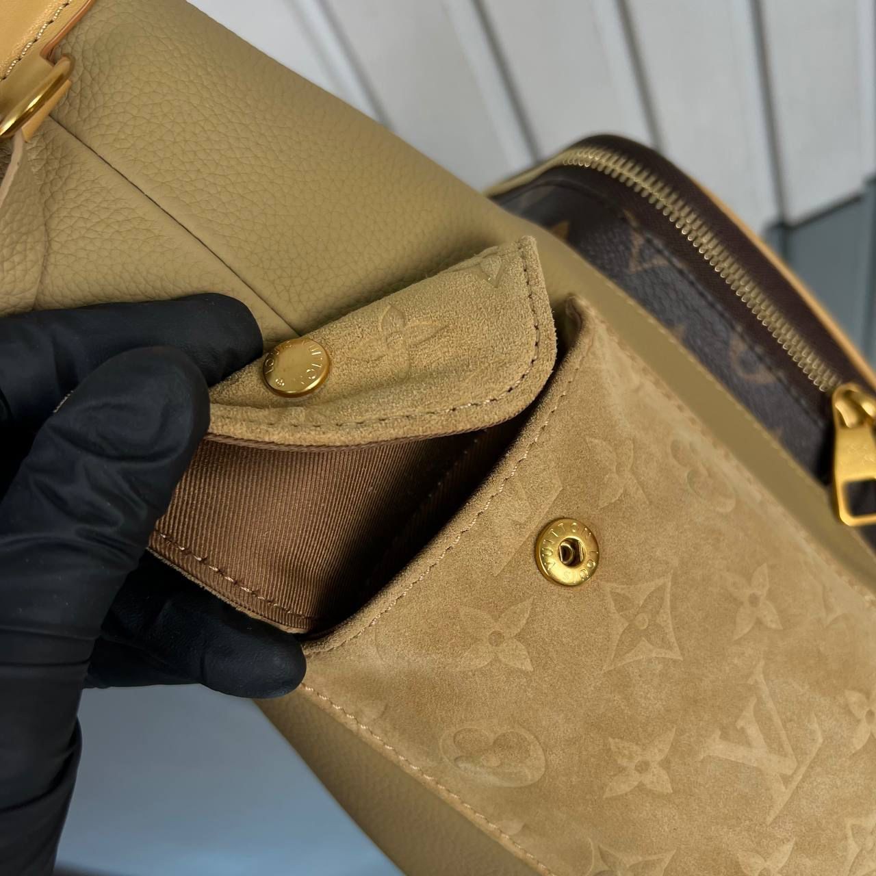 Louis Vuitton Hobo Cargo Bag