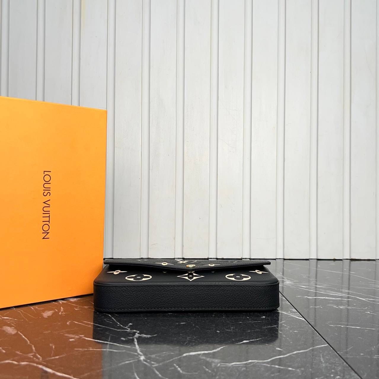 Louis Vuitton Felicie  21x12 cm