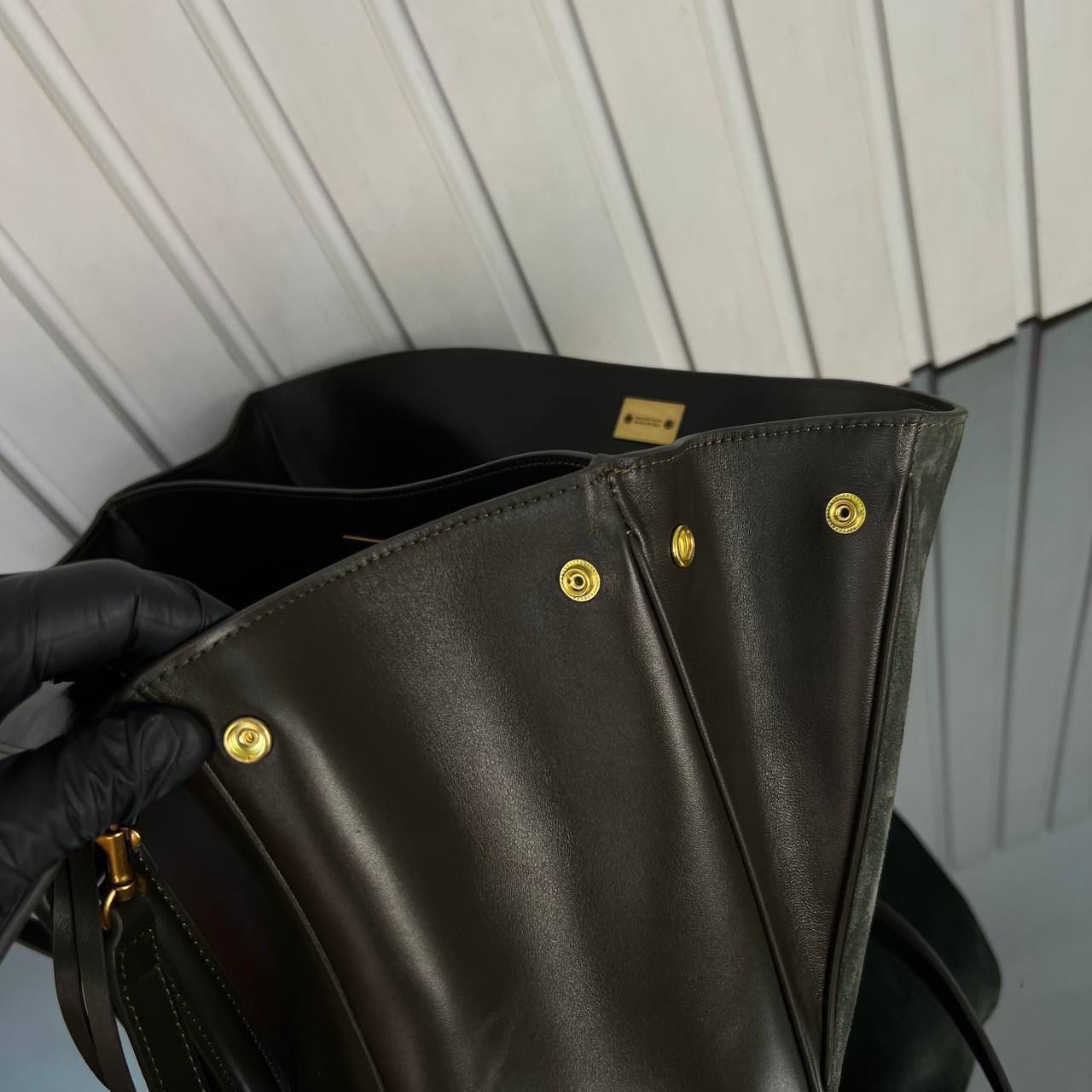Balenciaga Rodeo Medium Suede Bag 