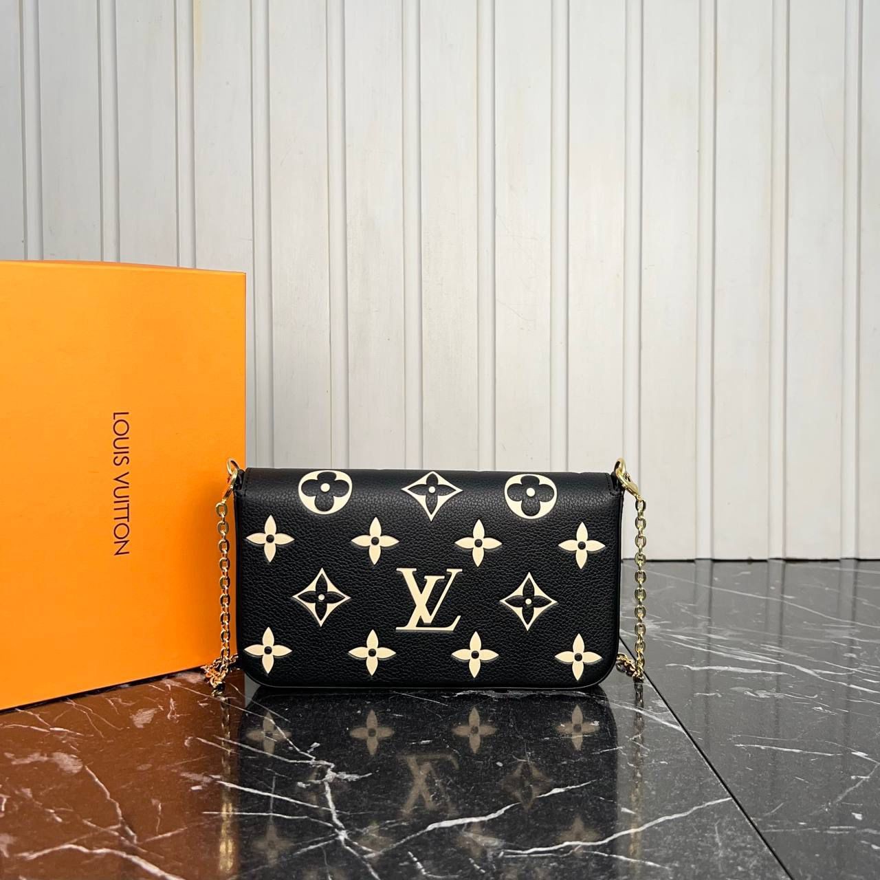 Louis Vuitton Felicie  21x12 cm