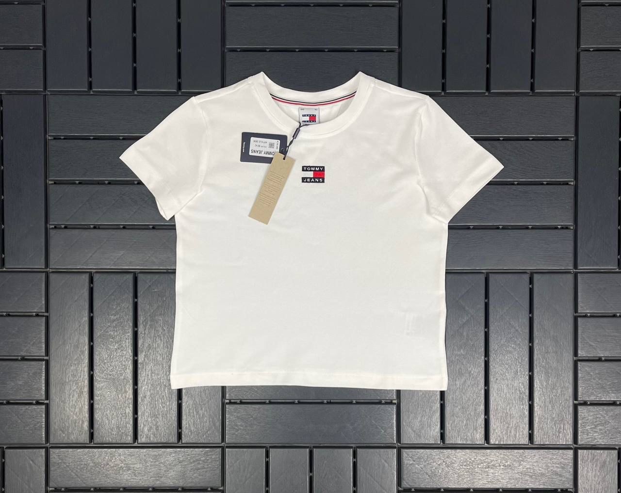 TOMMY JEANS Nakış Detaylı Beyaz Kadın T-Shirt 2605