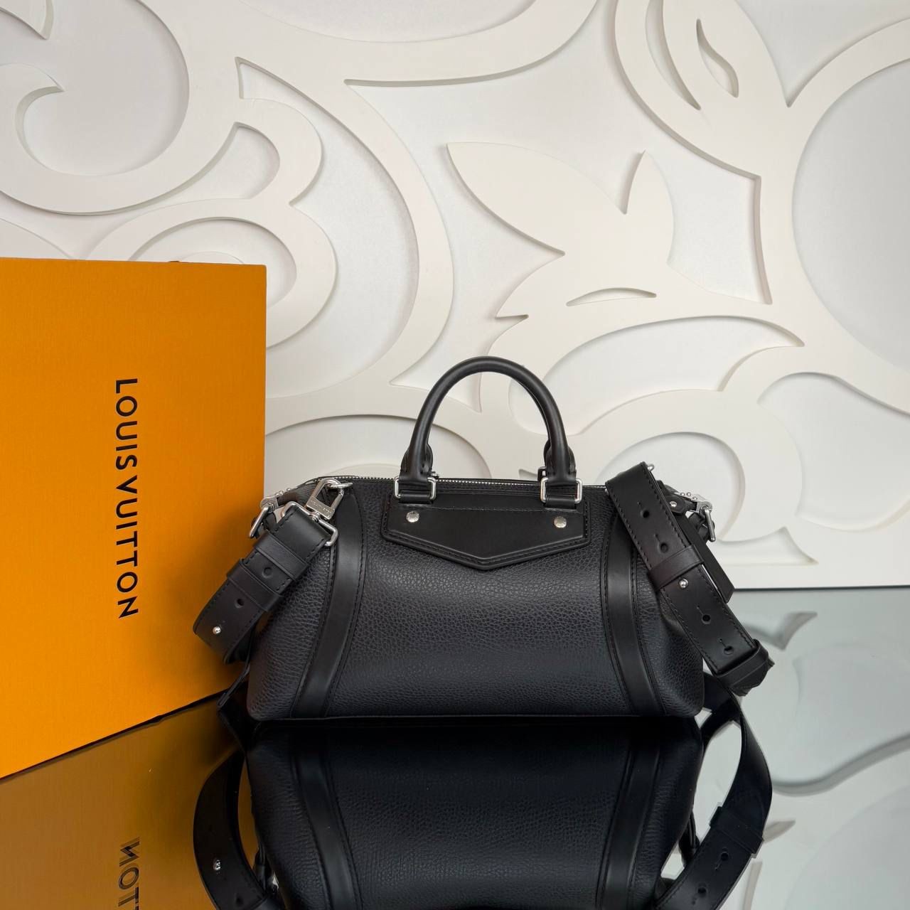 Louis Vuitton Siyah Biker PM İthal Ürün  30x12 cm