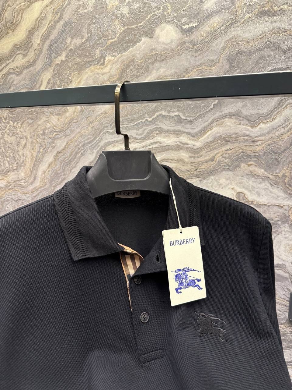 BURBERRY Polo Yaka Nakış Detaylı Siyah Erkek T-Shirt 3321