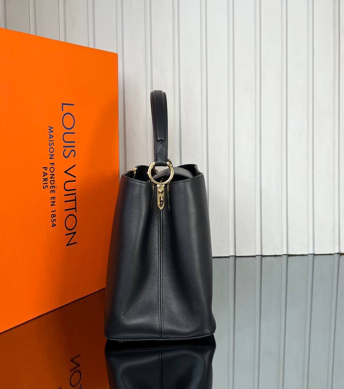 Louis Vuitton Capucines Souple GM
