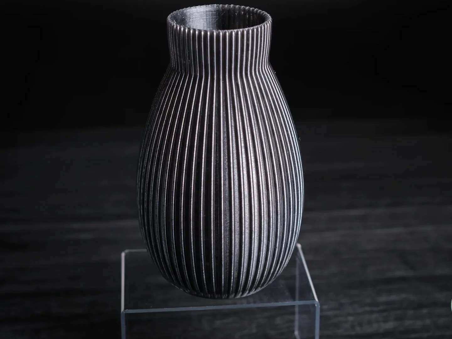 Karanlık Dekoratif 3D Baskı Vazo - Siyah Minimalist - 178mm - Siyah