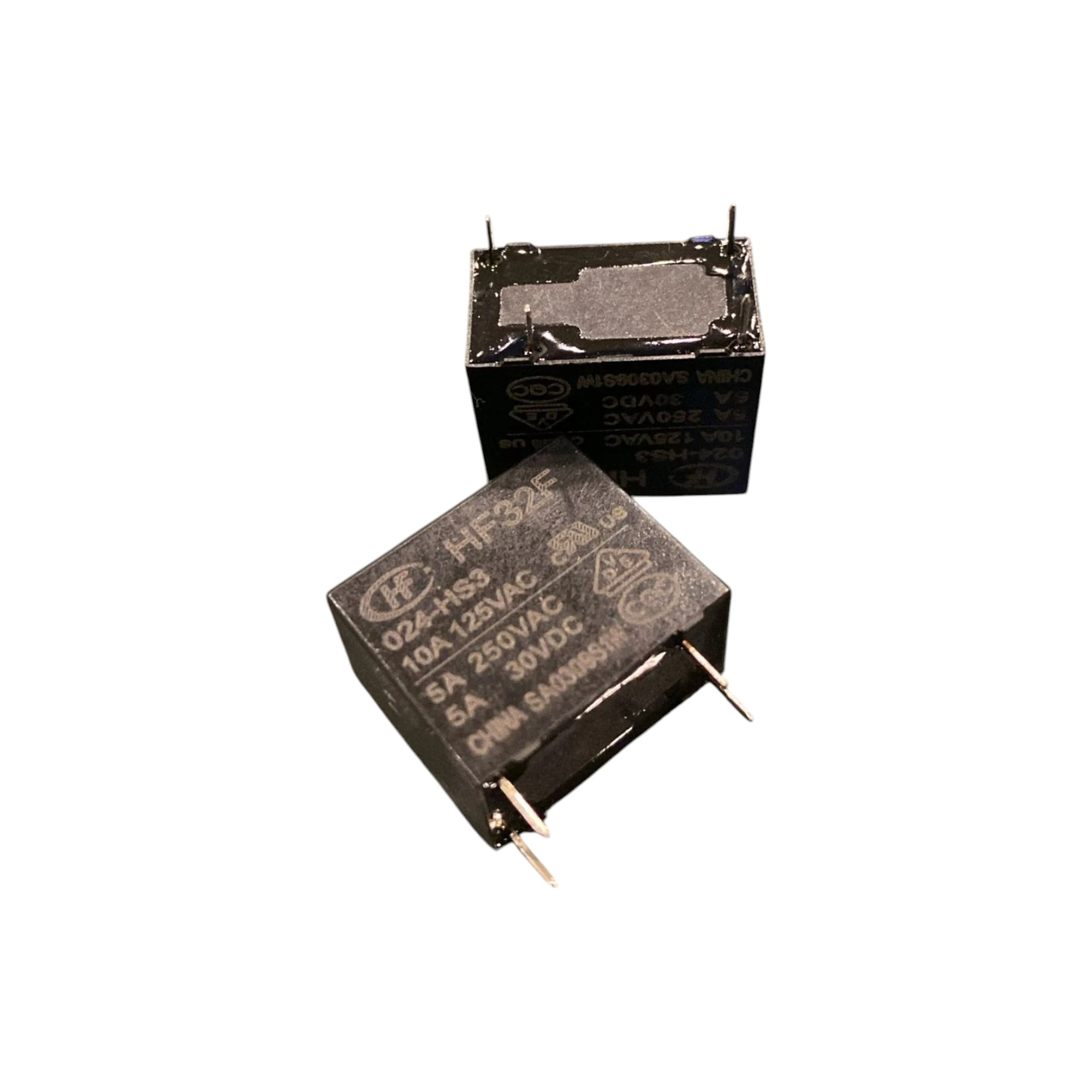 HF32F-024-HS3 24V 5A 4 Pin RÖLE