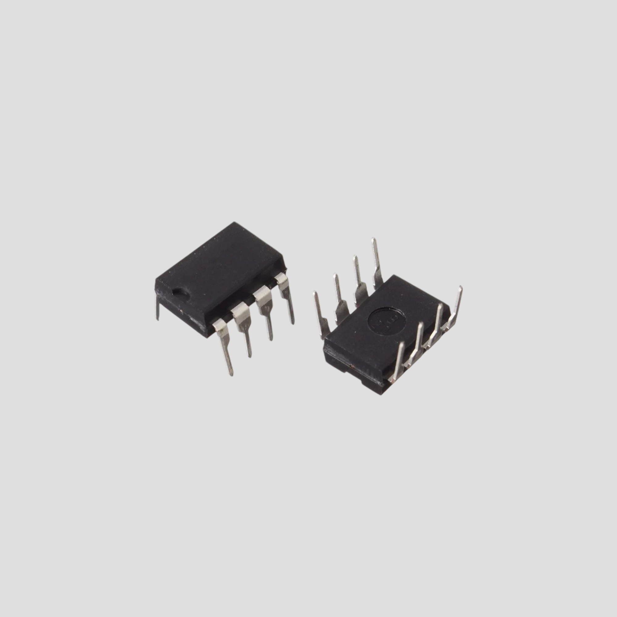 APM4550 PDIP-8 N-CH 8A 30V 27.5mΩ/P-CH 7A 30V 50mΩ 2.5W DUAL N AND P-CHANNEL MOSFET