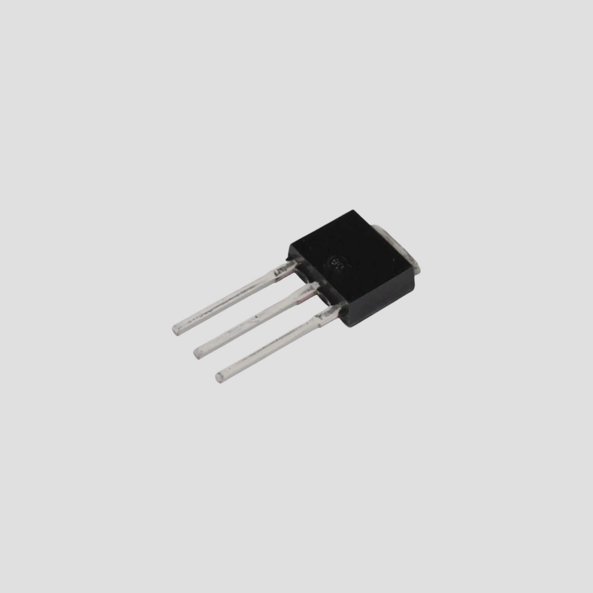 IRLU024NPBF TO-251 17A 55V 45W 65mΩ N-CHANNEL MOSFET