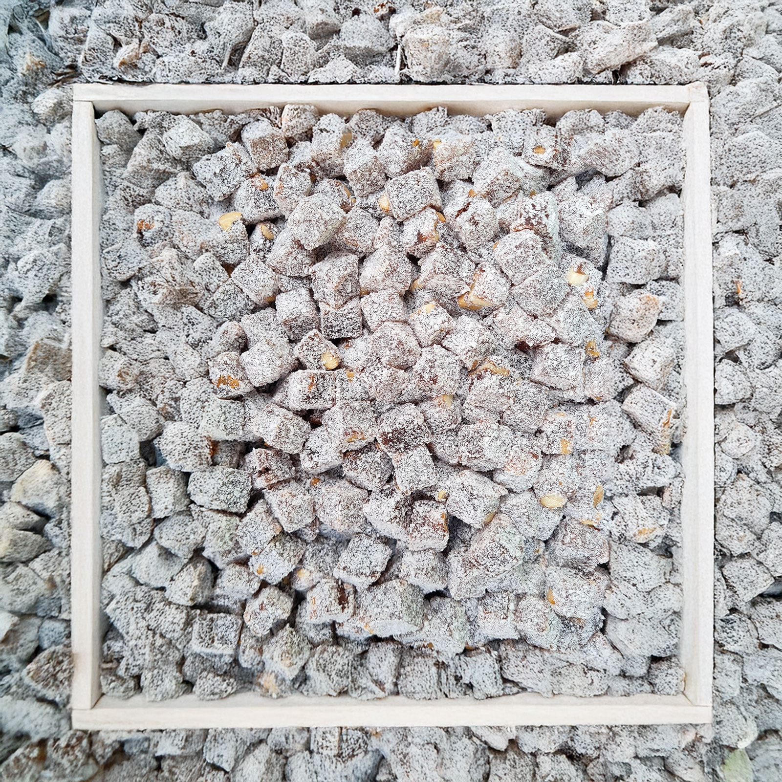 Karadutlu Fıstıklı Kuş Lokumu - 2.500 gr - Ay Lokum