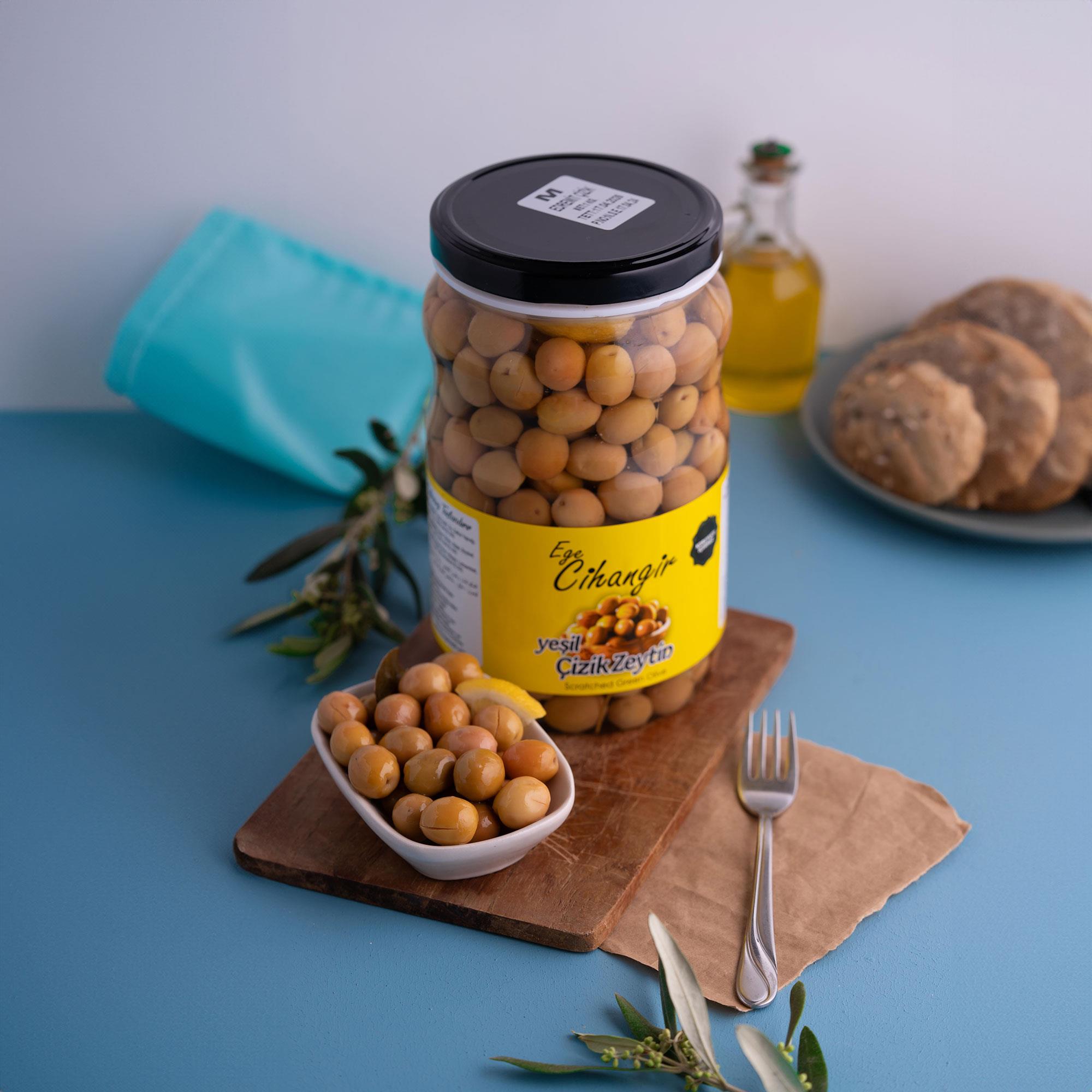 Edremit Çizik Zeytin M - 1 kg Pet - Ege Cihangir