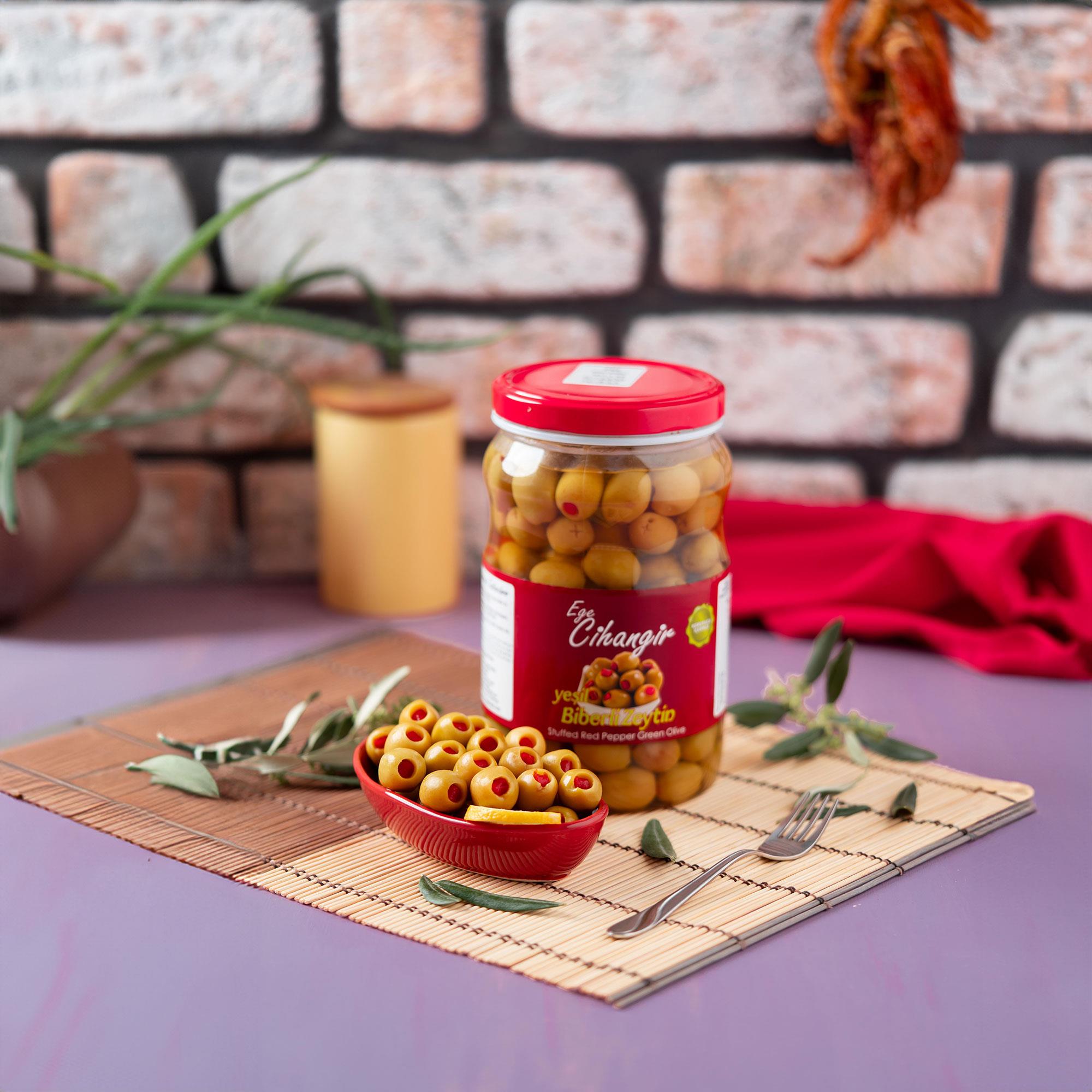 Biberli Zeytin 2XL- 1 kg Pet - Ege Cihangir