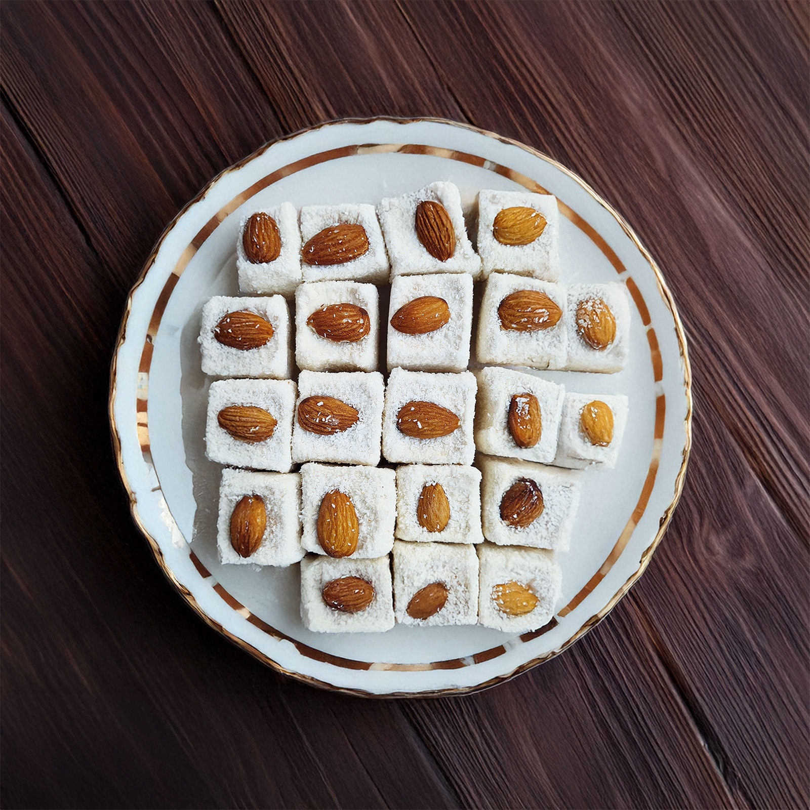 Bademli Sultan Lokum - 3.000 gr - Ay Lokum