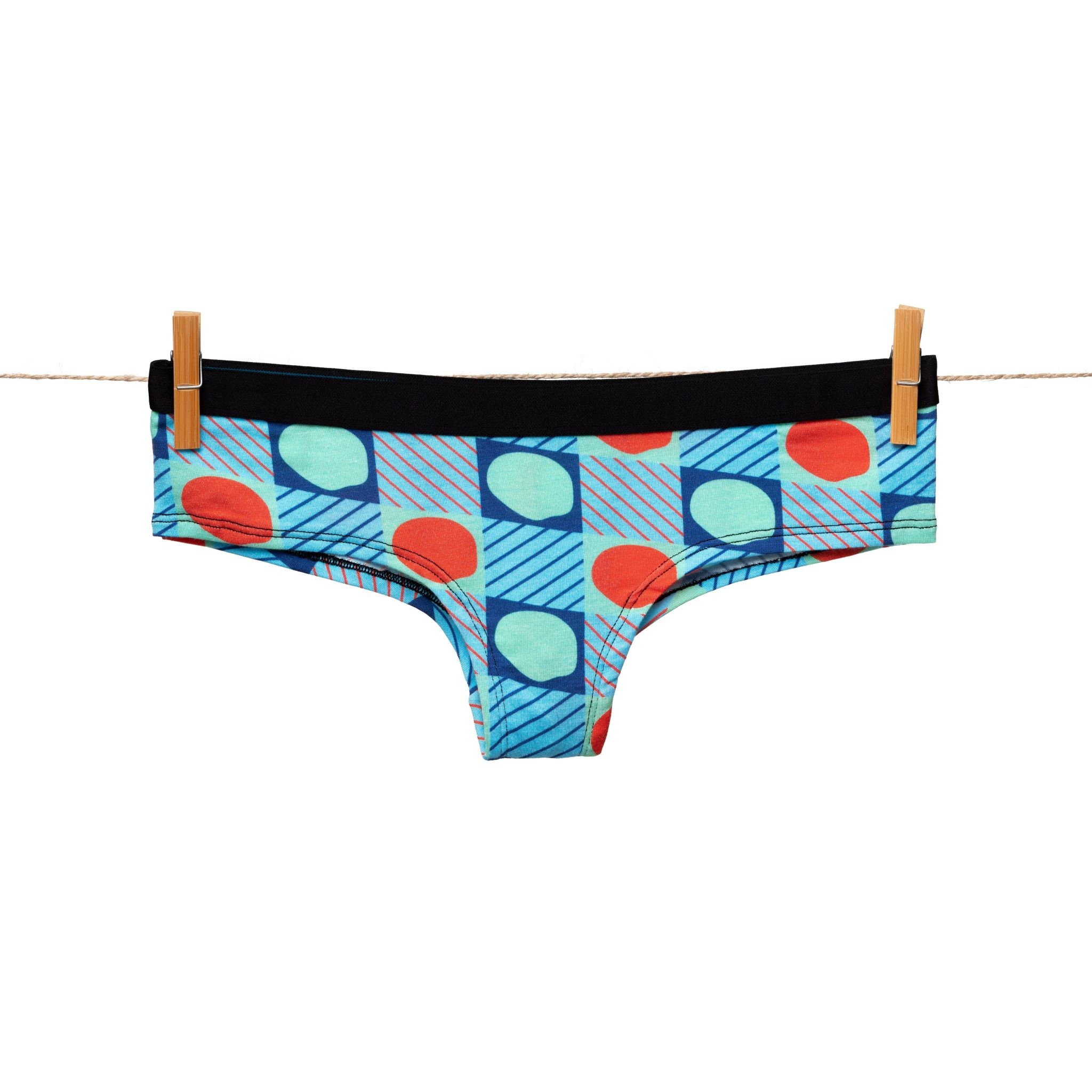 Cheeky, Boxer ve Çorap