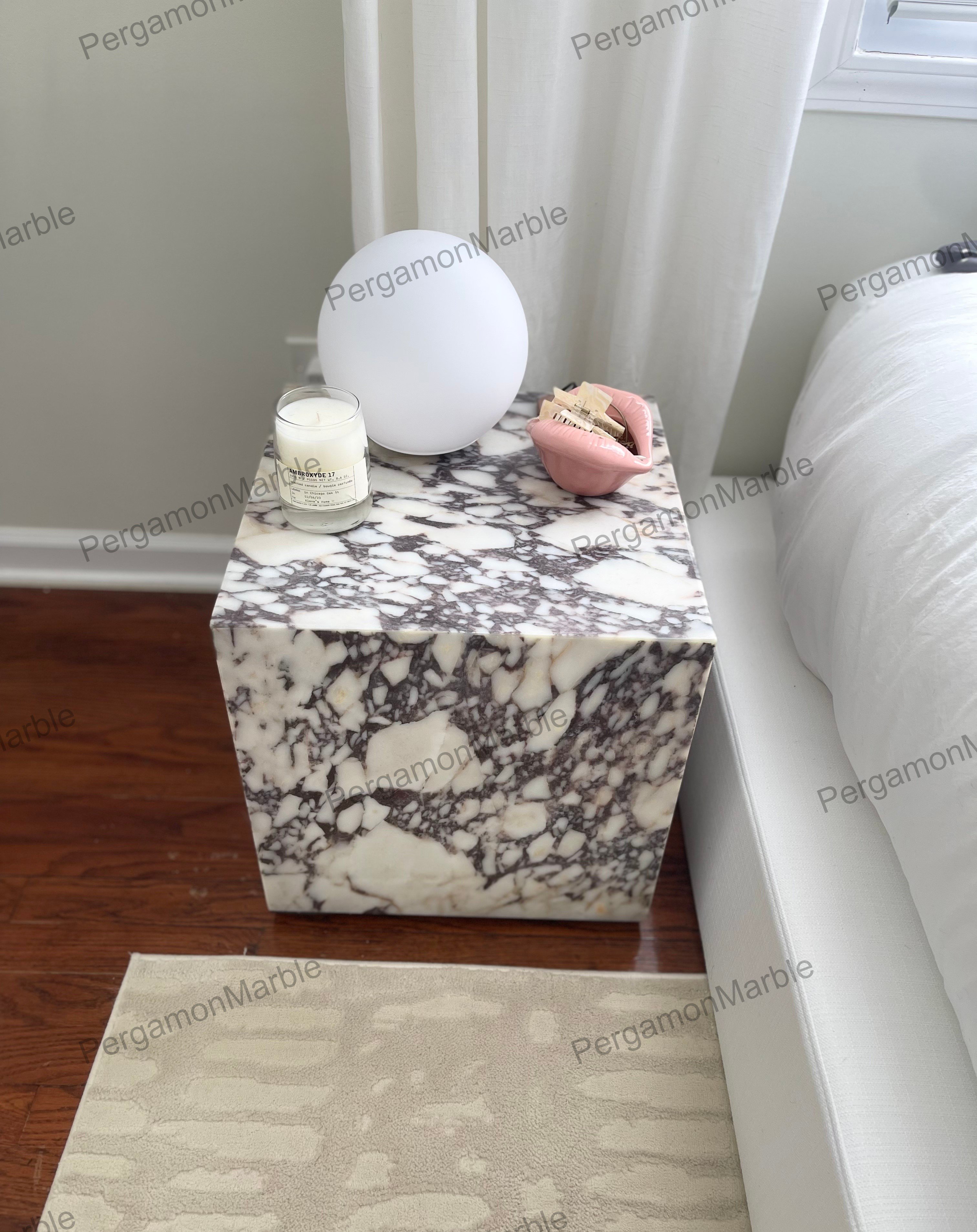 Calacatta viola Cube side table 40x40x40 cm