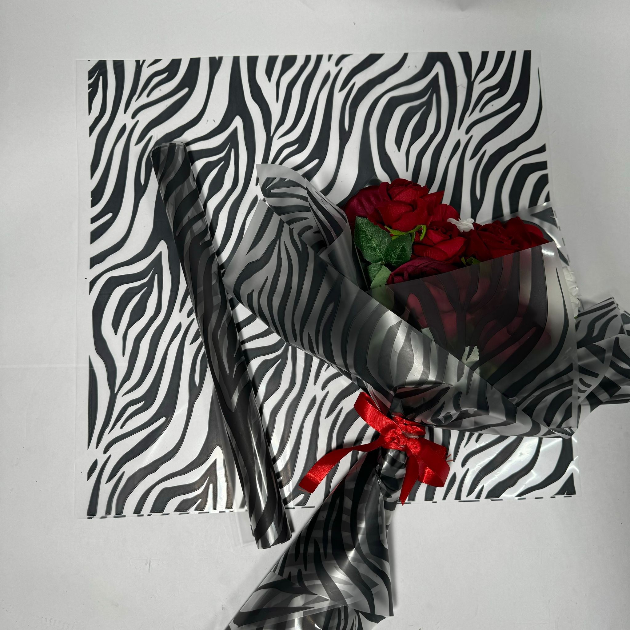 Zebra desenli-Çiçek Buket Kağıdı mat opp-10Sayfa-55x55cm