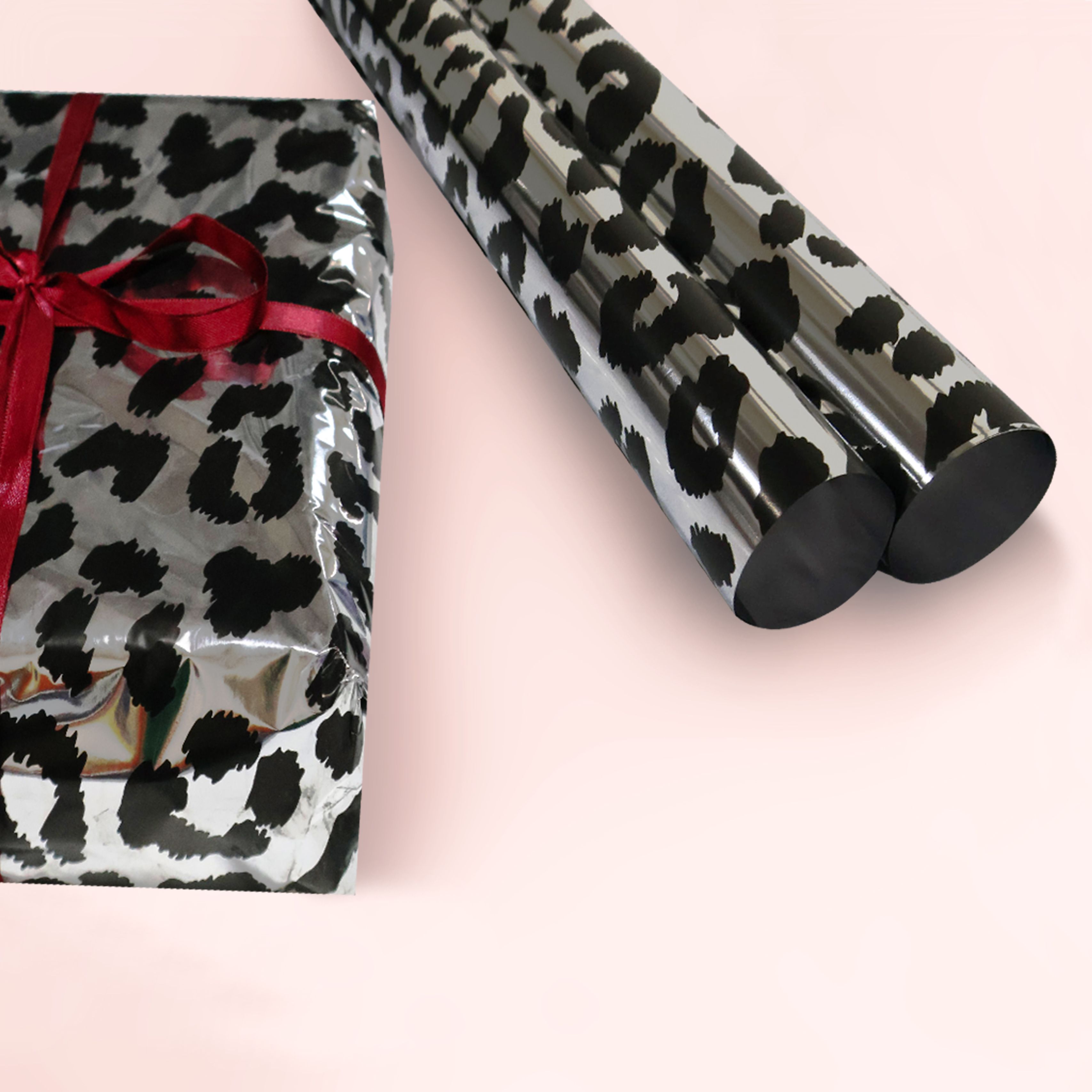  Lüks Metalize Leopar Desenli Siyah Renk Hediye Paketleme Kağıdı-55x55cm-0,28mic(Ince)-20sayfa