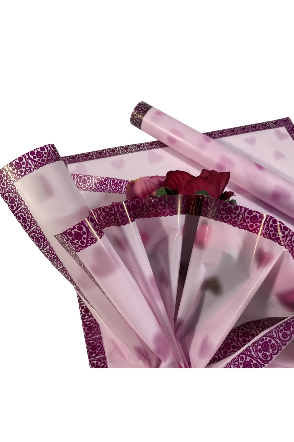 Kalp Desenli Kenar Çerçeveli Mor Renk Çiçek Buket Kağıdı-20 Sayfa-55x55cm