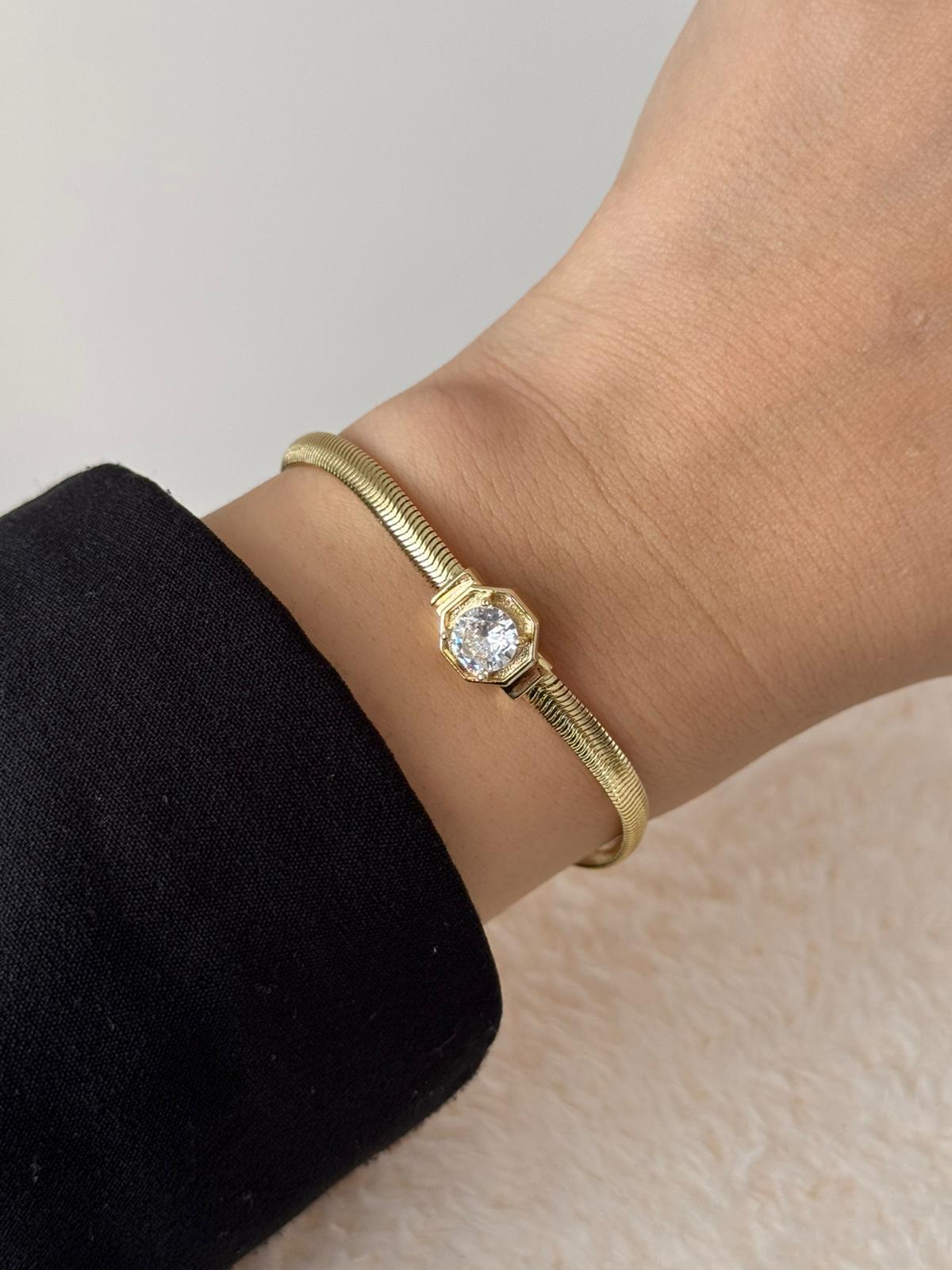 Fishbone Single Stone Bracelet