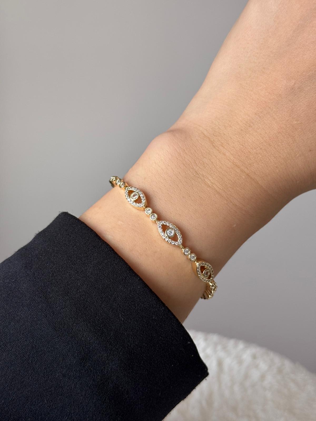 Altın Renk Taşlı Nazar Boncuğu Motifli Çelik Bileklik