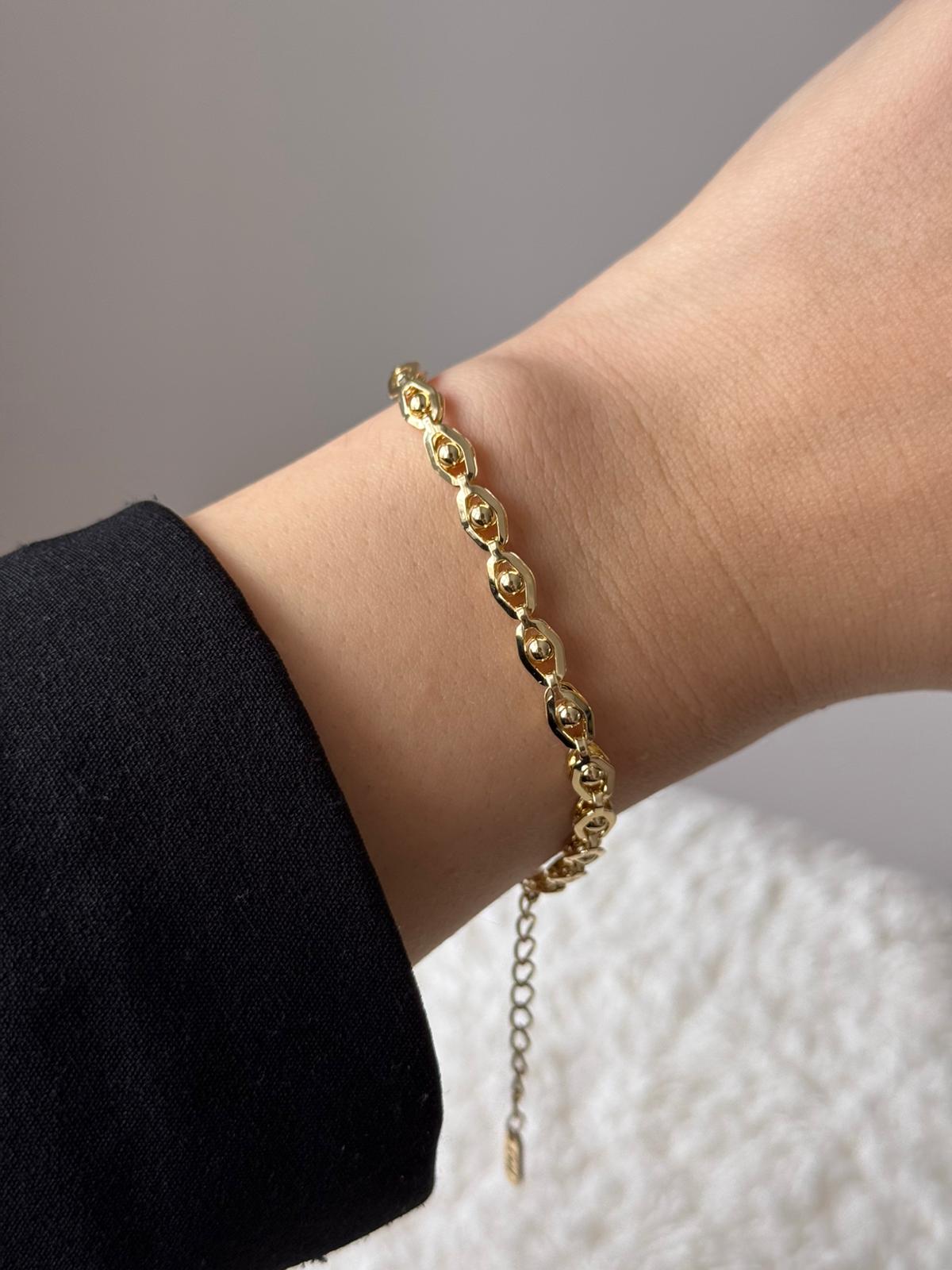 Altın Renk Oval Formlu Düz Çelik Bileklik 