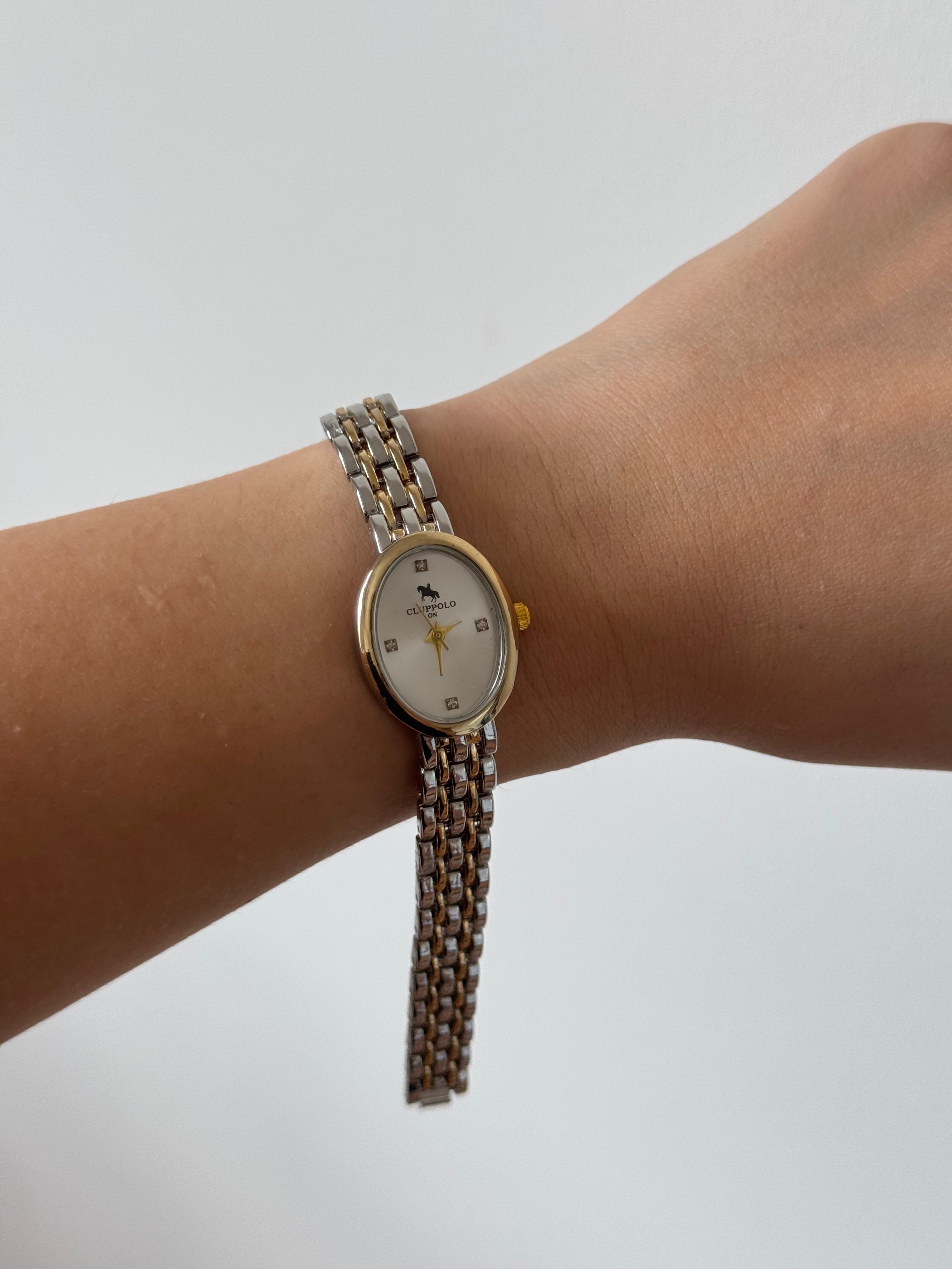 Rose Gold Oval Kasa Beyaz Kadran Zincir Bilezikli Çelik Kadın Kol Saati