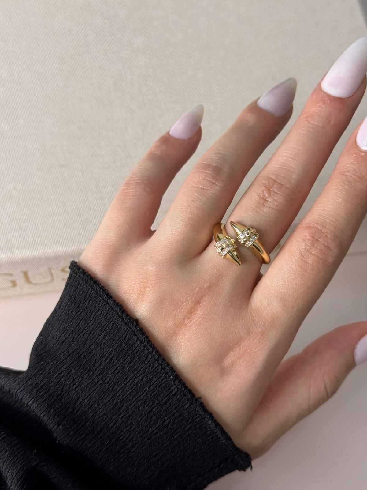 Zirkon Taşlı Yüzük