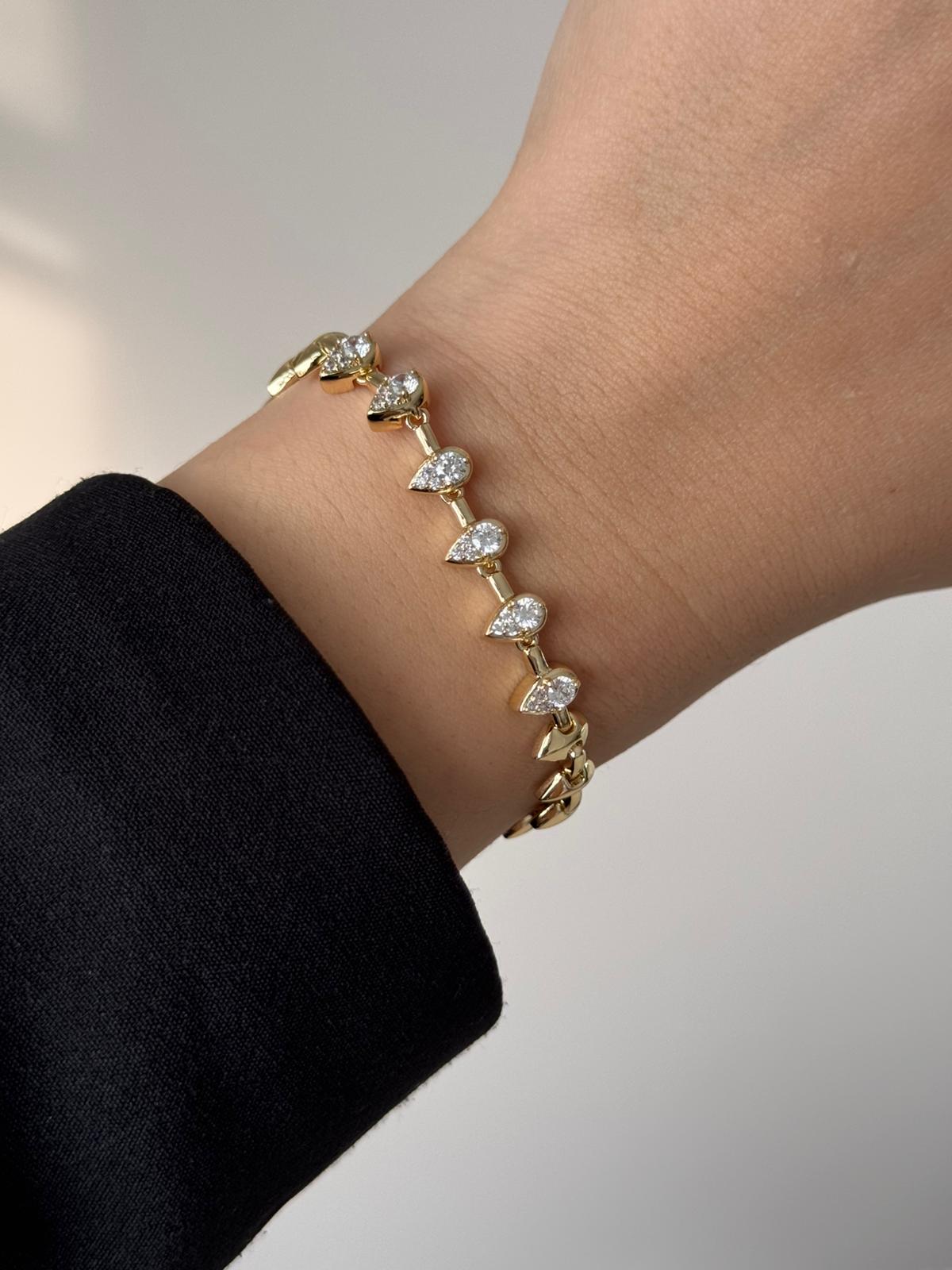VIP Baguette Teardrop Bracelet