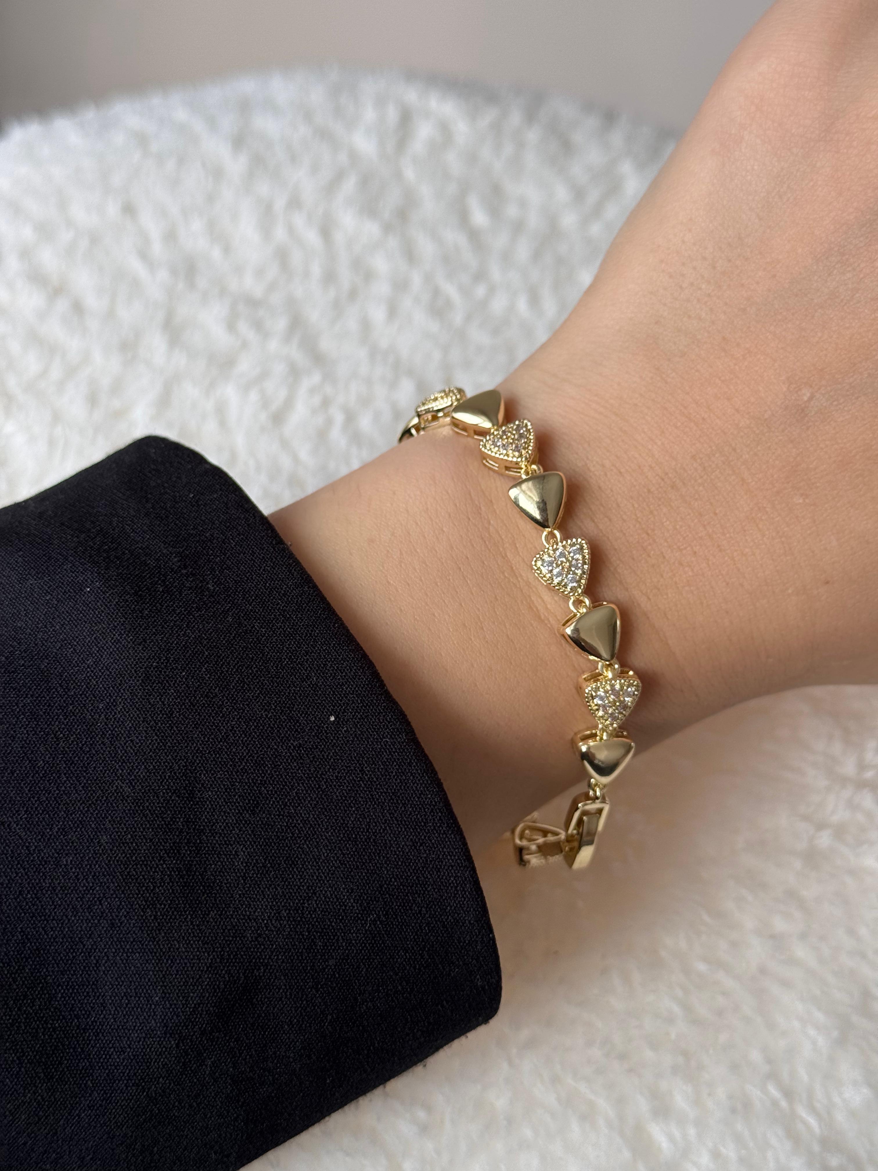 VIP Seri Üçgen Taşlı Çelik Bileklik – Gold 