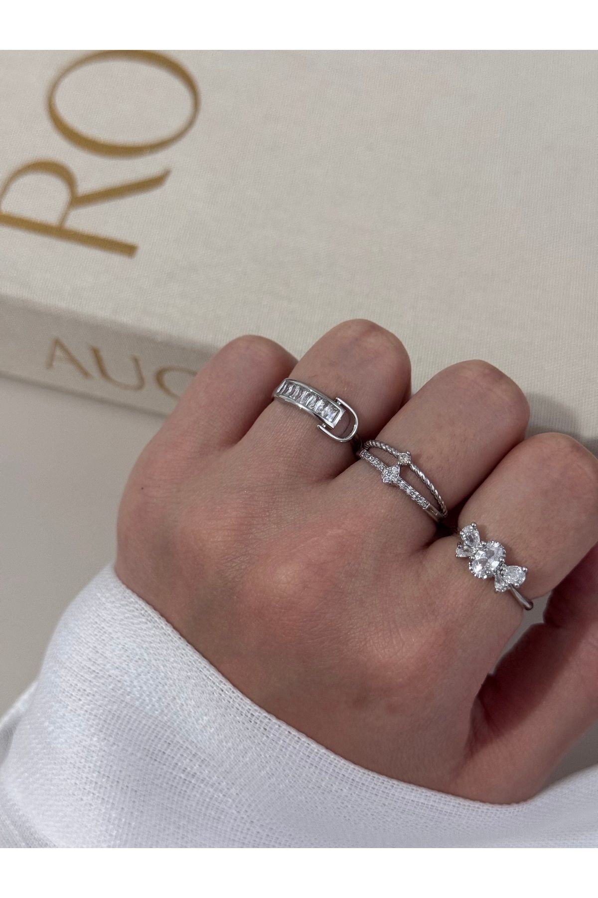 Üçlü Gümüş Renk Ayarlanabilir Yüzük Seti – Baget, Yıldız ve Kelebek Tasarım