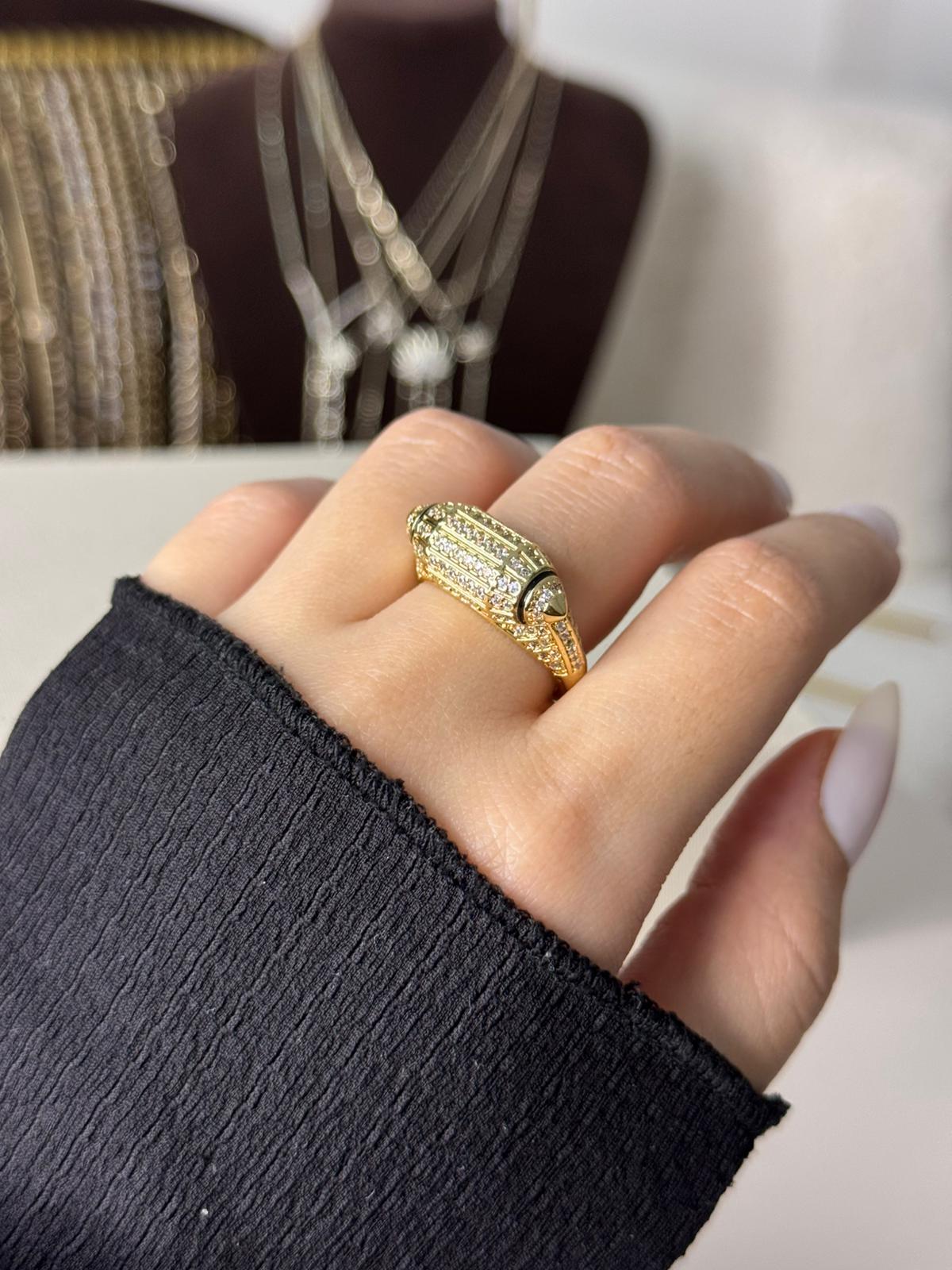 Leo Tasarım Yüzük