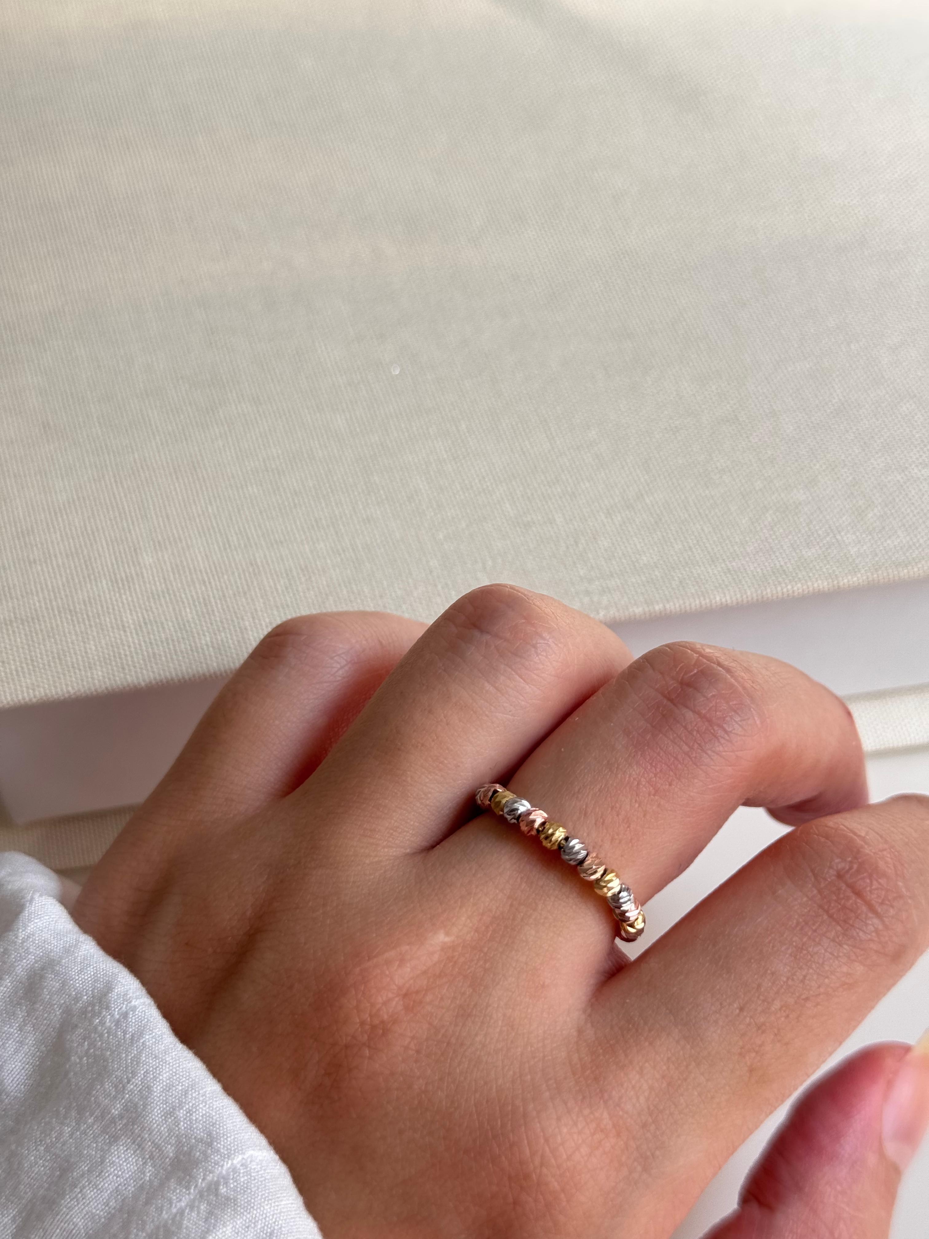 Üç Renk Dorika Top Detaylı Kadın Çelik Yüzük – Gold, Rose ve Gümüş Renk Zarif Tasarım | LEROSY CO.
