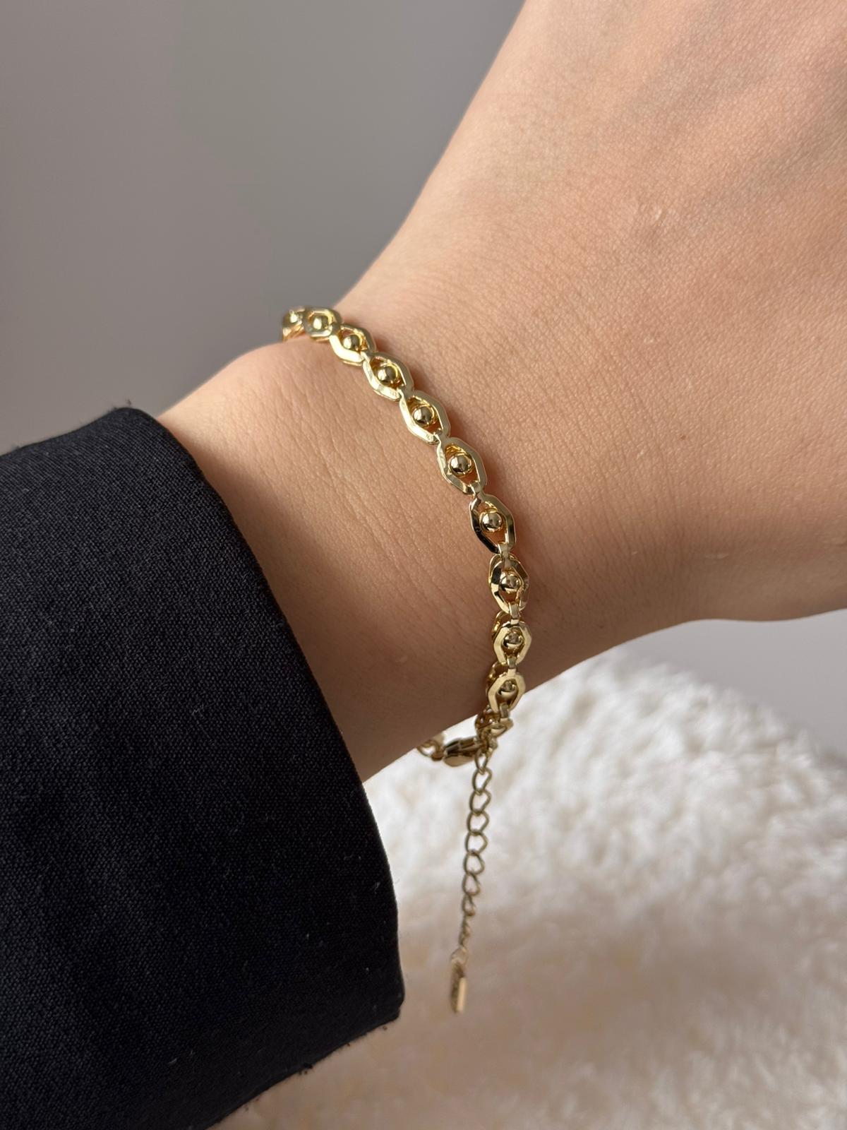 Altın Renk Oval Formlu Düz Çelik Bileklik 