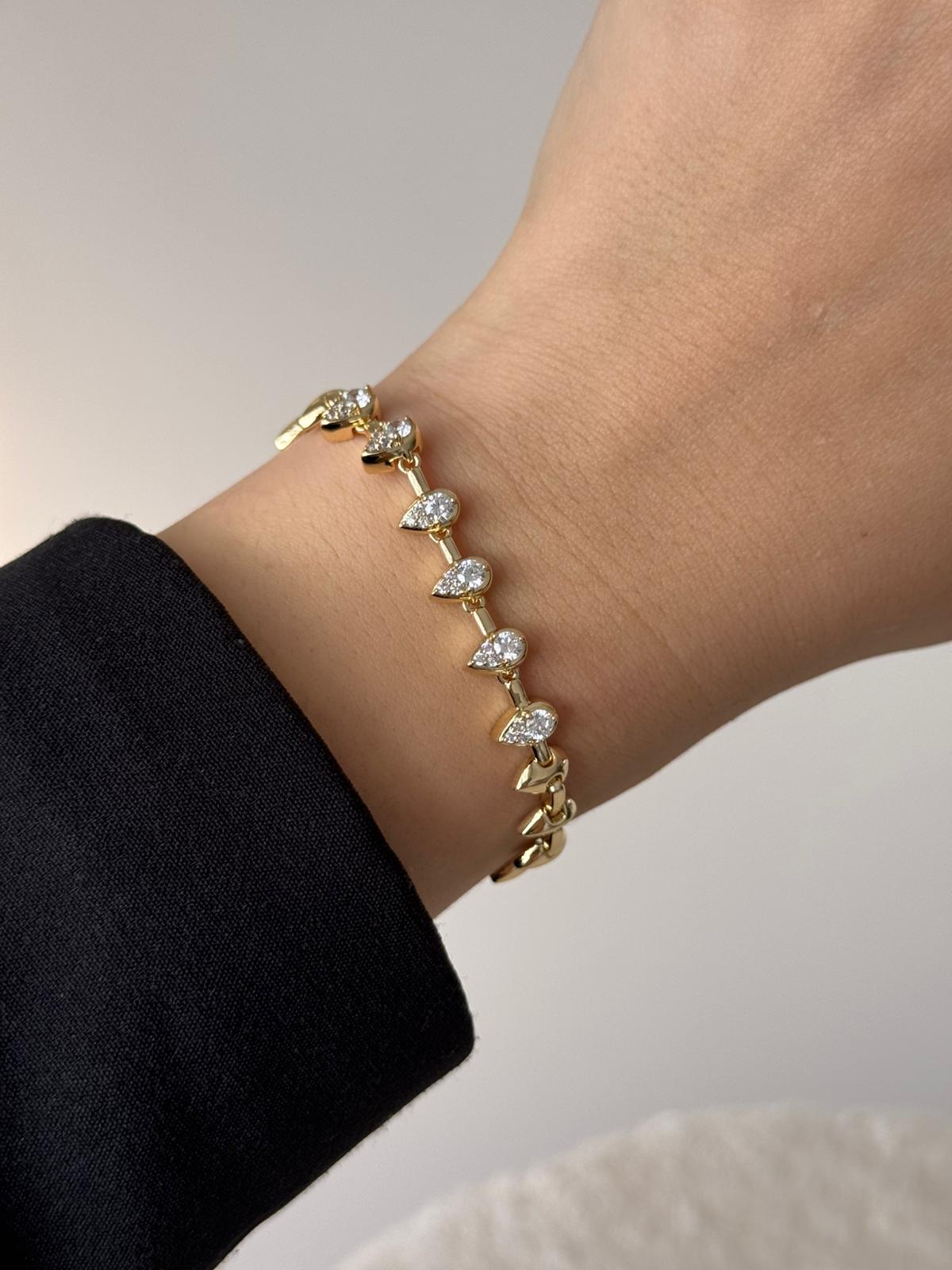 VIP Baguette Teardrop Bracelet