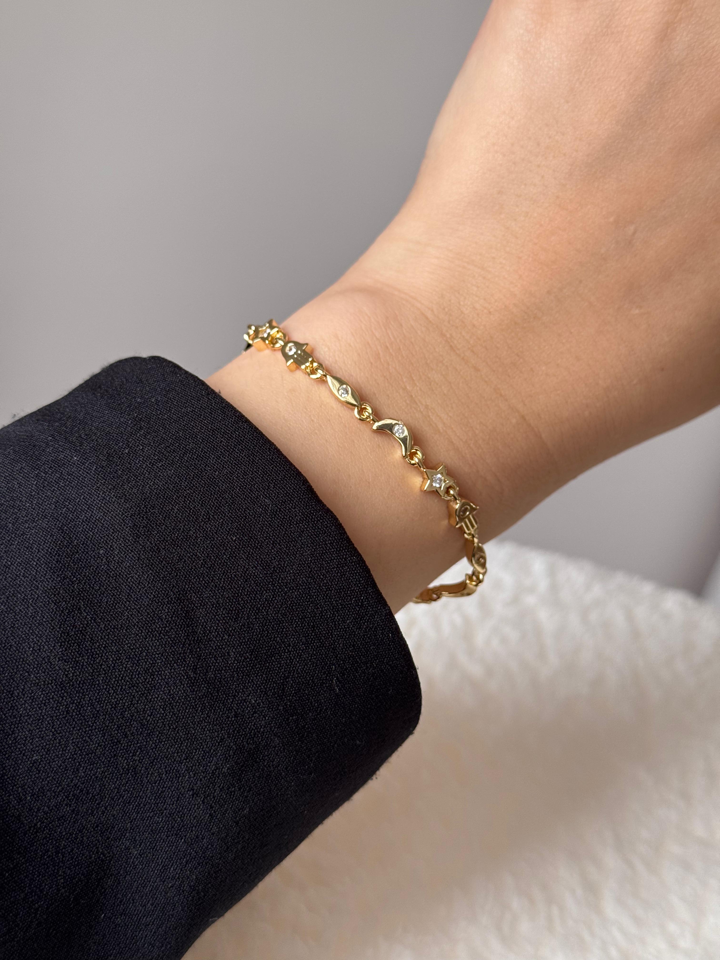 Altın Renk Ay ve Yıldız Motifli Taşlı Çelik Bileklik