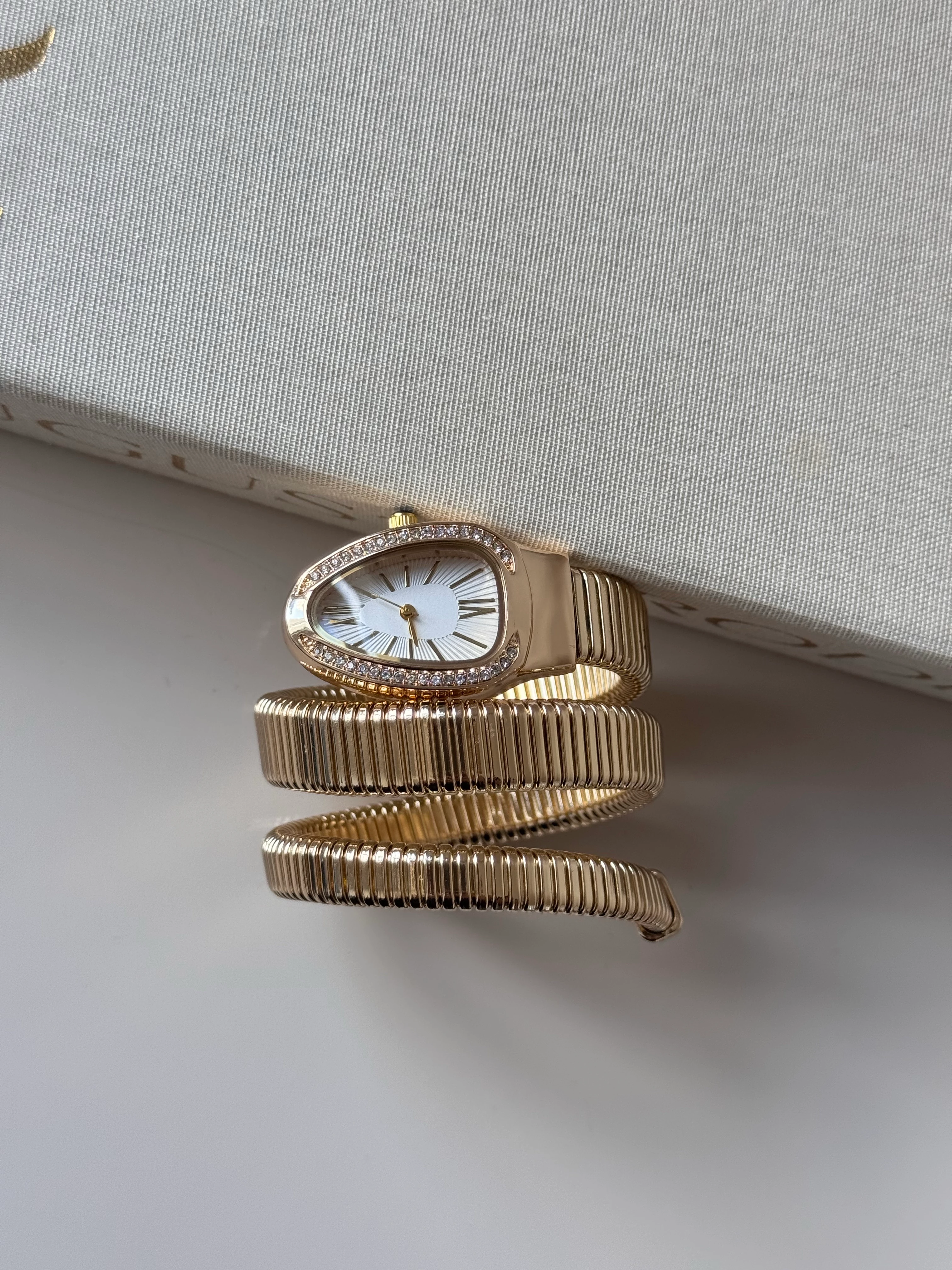 Çelik Sarmal Saat Gold