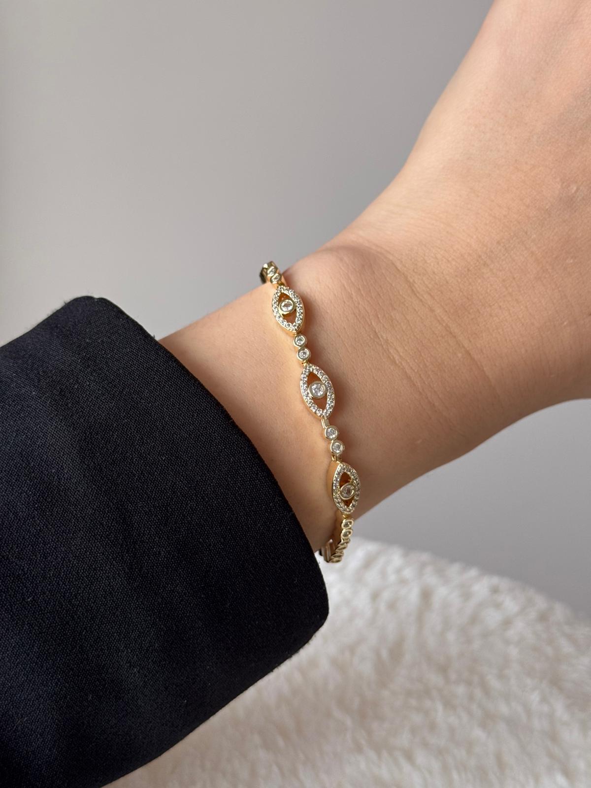 Altın Renk Taşlı Nazar Boncuğu Motifli Çelik Bileklik