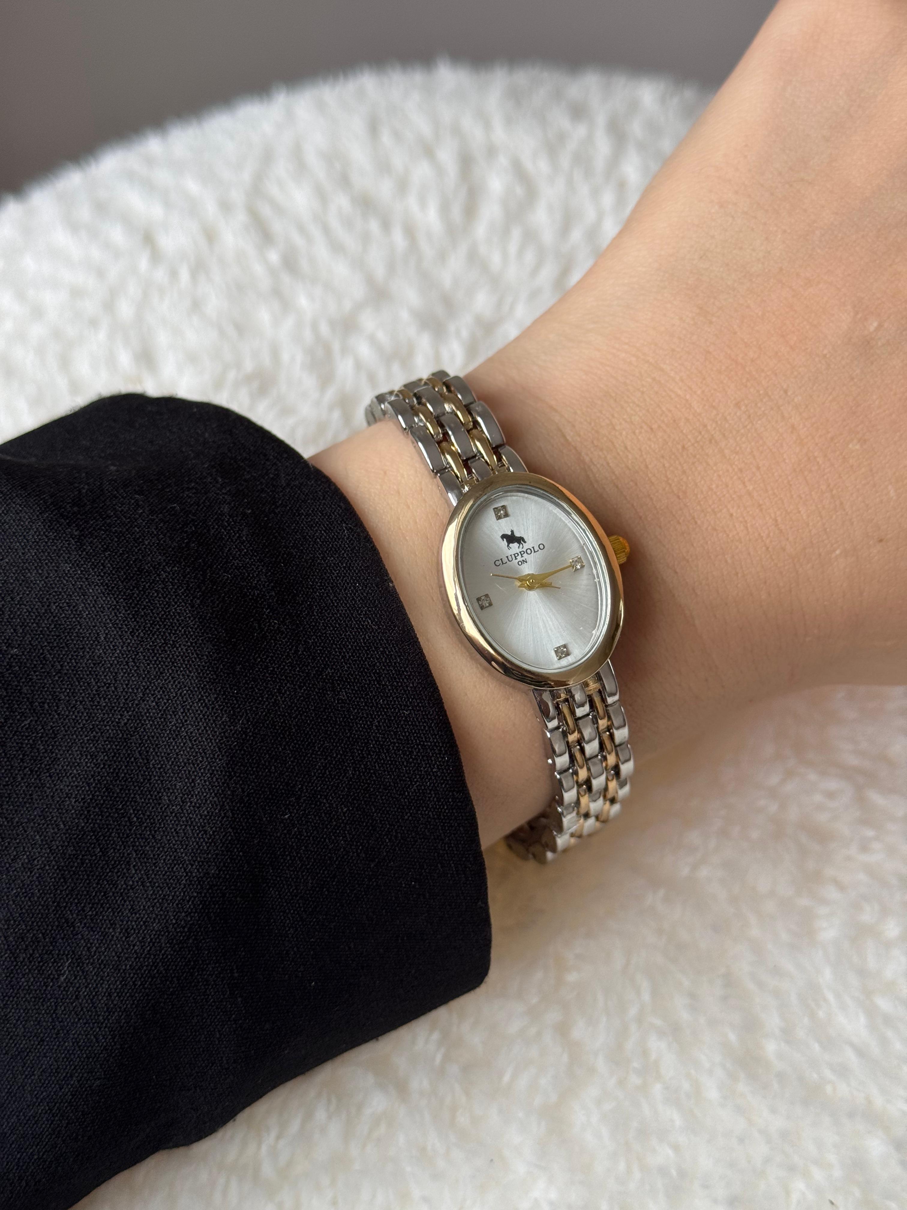 Rose Gold Oval Kasa Beyaz Kadran Zincir Bilezikli Çelik Kadın Kol Saati