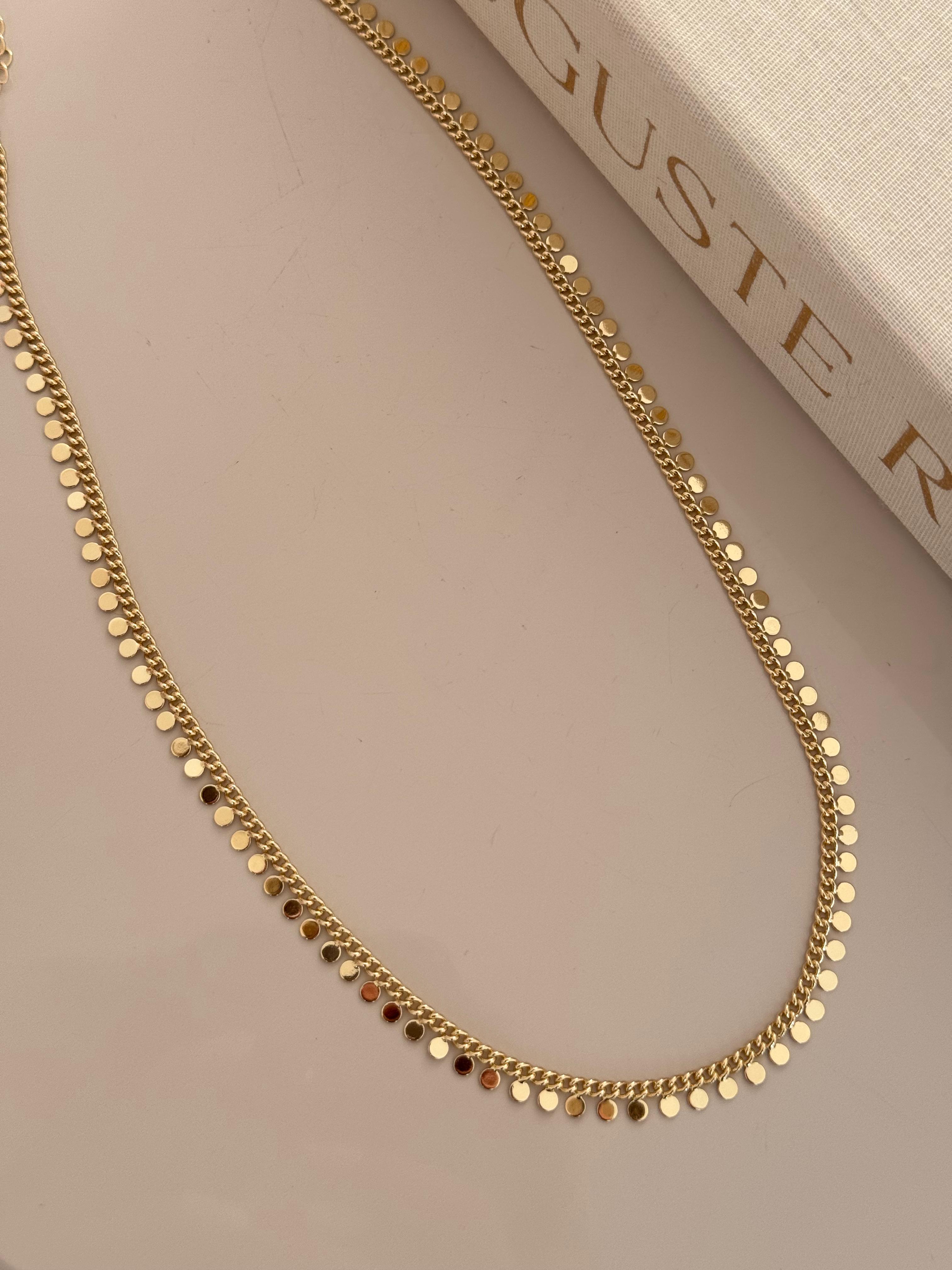 Altın Renk Yuvarlak Form Detaylı Parlak Çelik Kadın Kolye