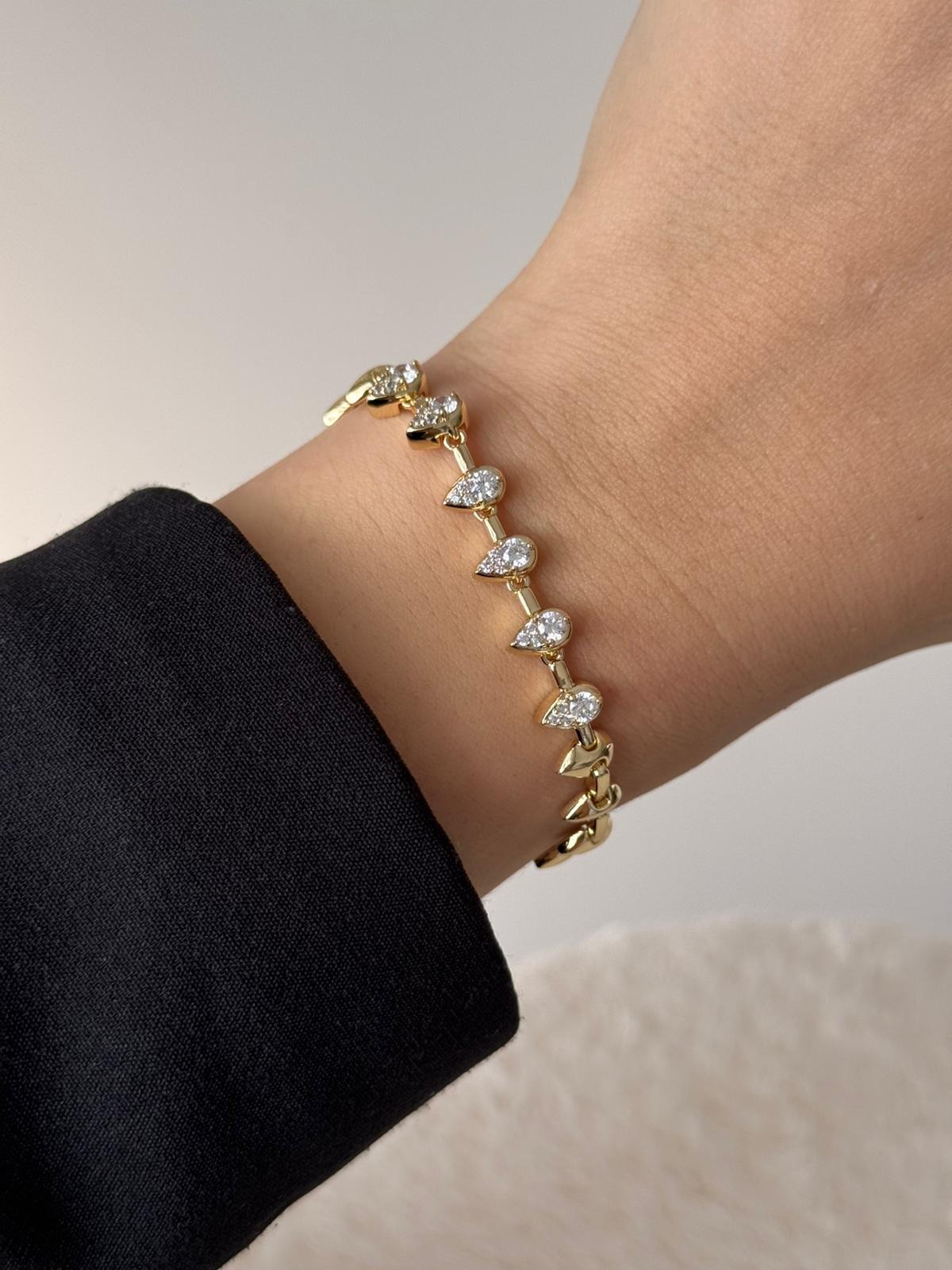 VIP Baguette Teardrop Bracelet