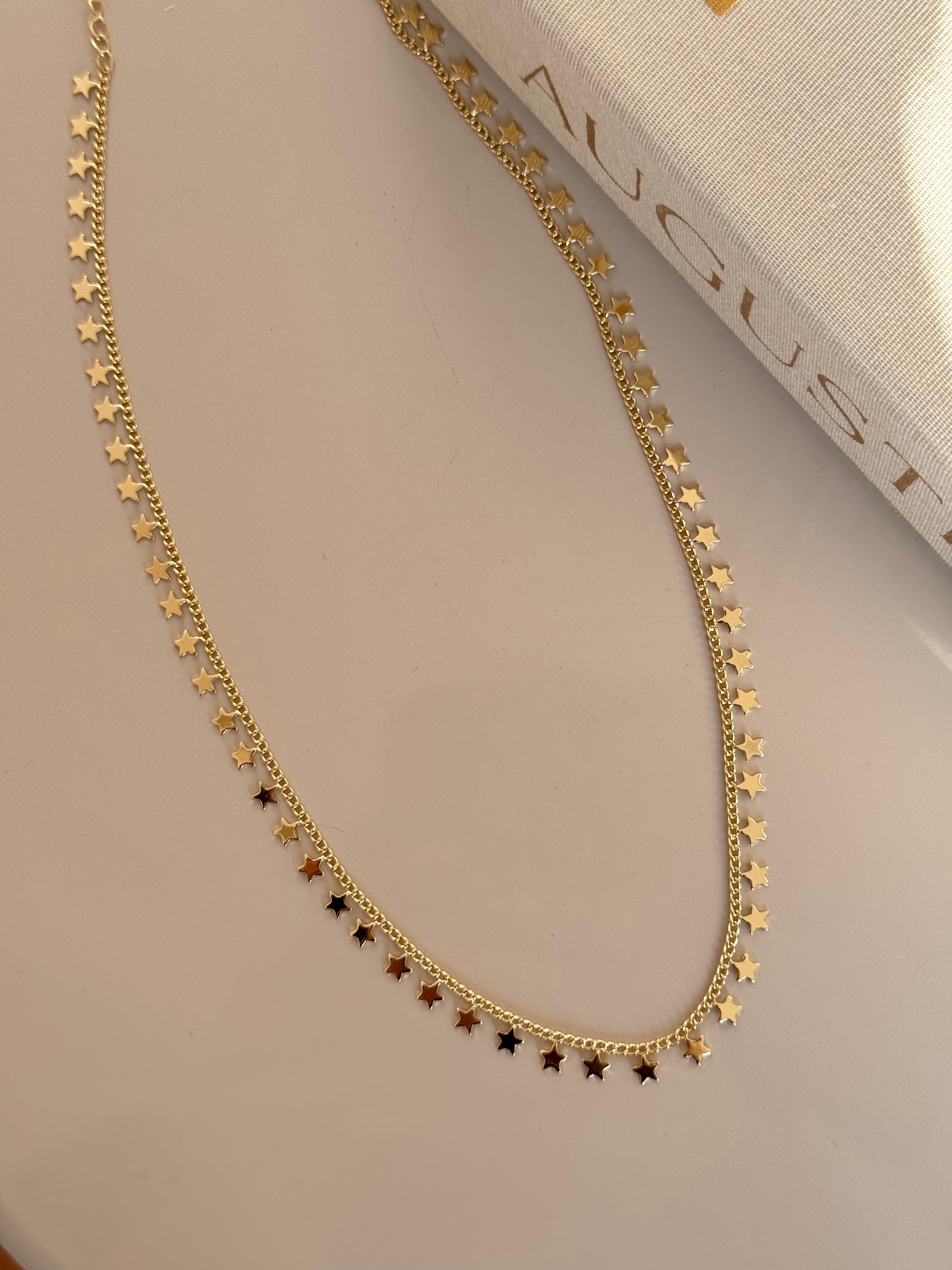 Altın Renk Yıldız Detaylı Çelik Kadın Kolye