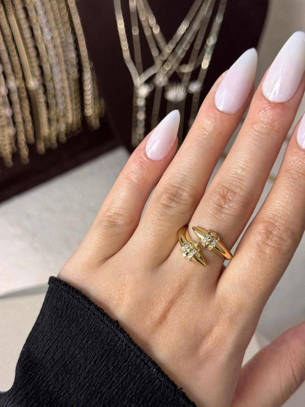 Zirkon Taşlı Yüzük