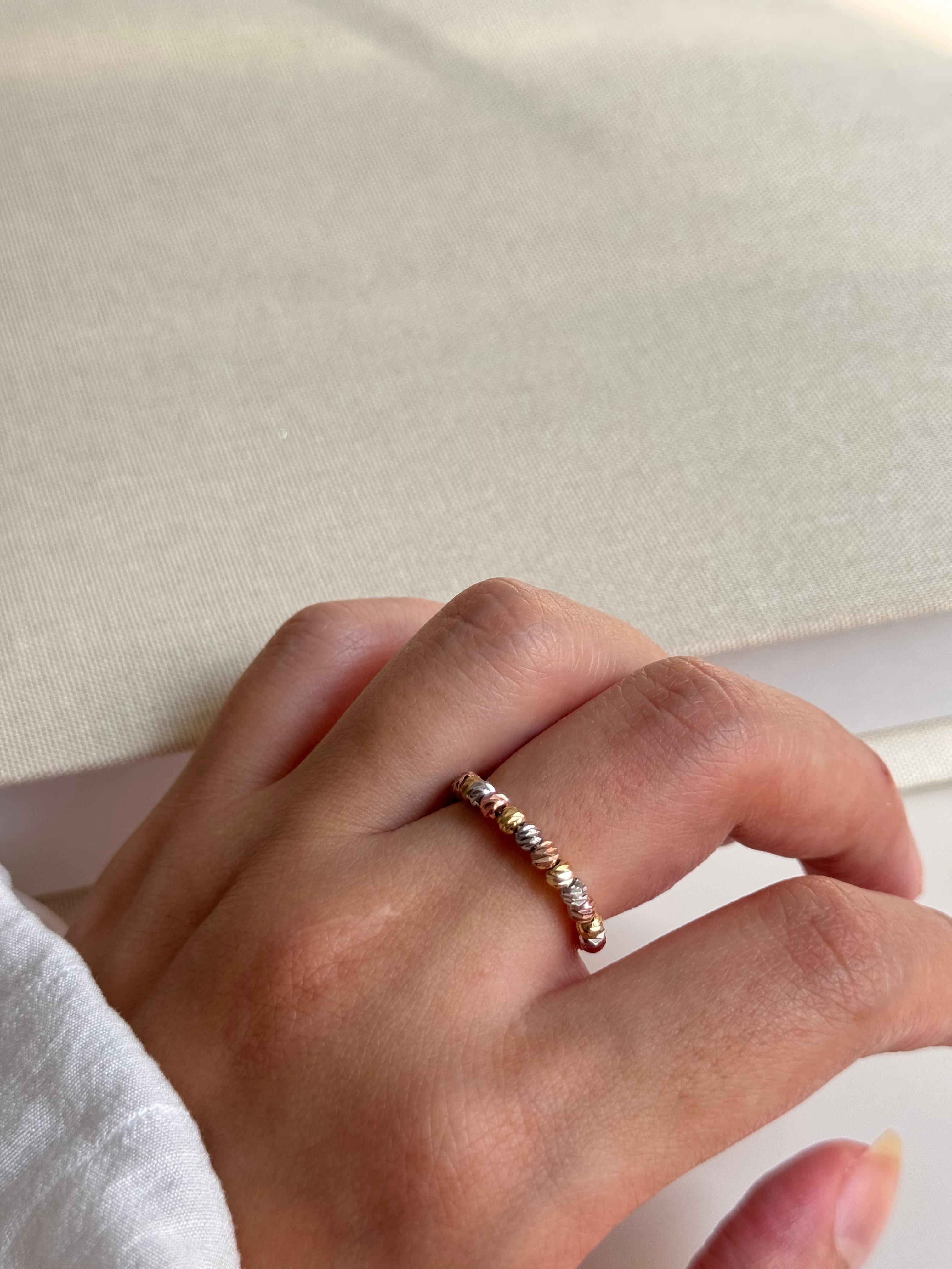 Üç Renk Dorika Top Detaylı Kadın Çelik Yüzük – Gold, Rose ve Gümüş Renk Zarif Tasarım | LEROSY CO.