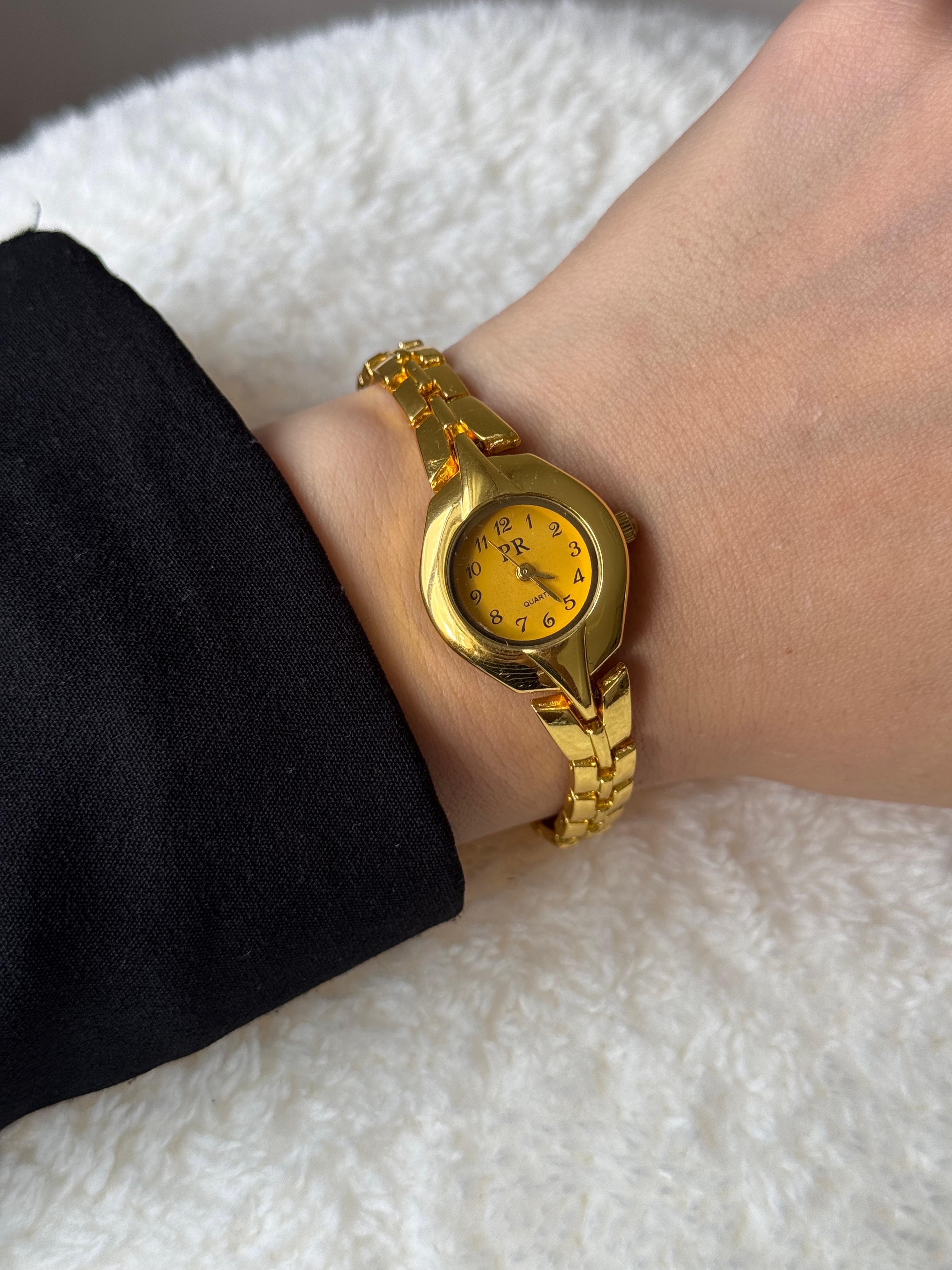 Gold Minimal Watch – Round Case Chain Strap Stainless Steel Design