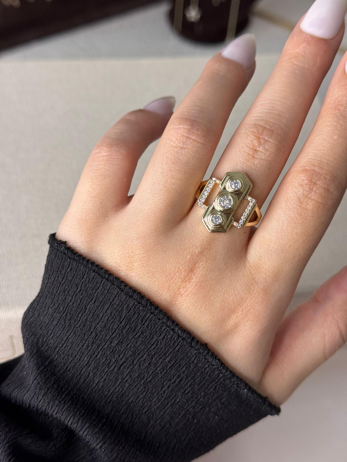 Üç Baget Zirkon Taşlı