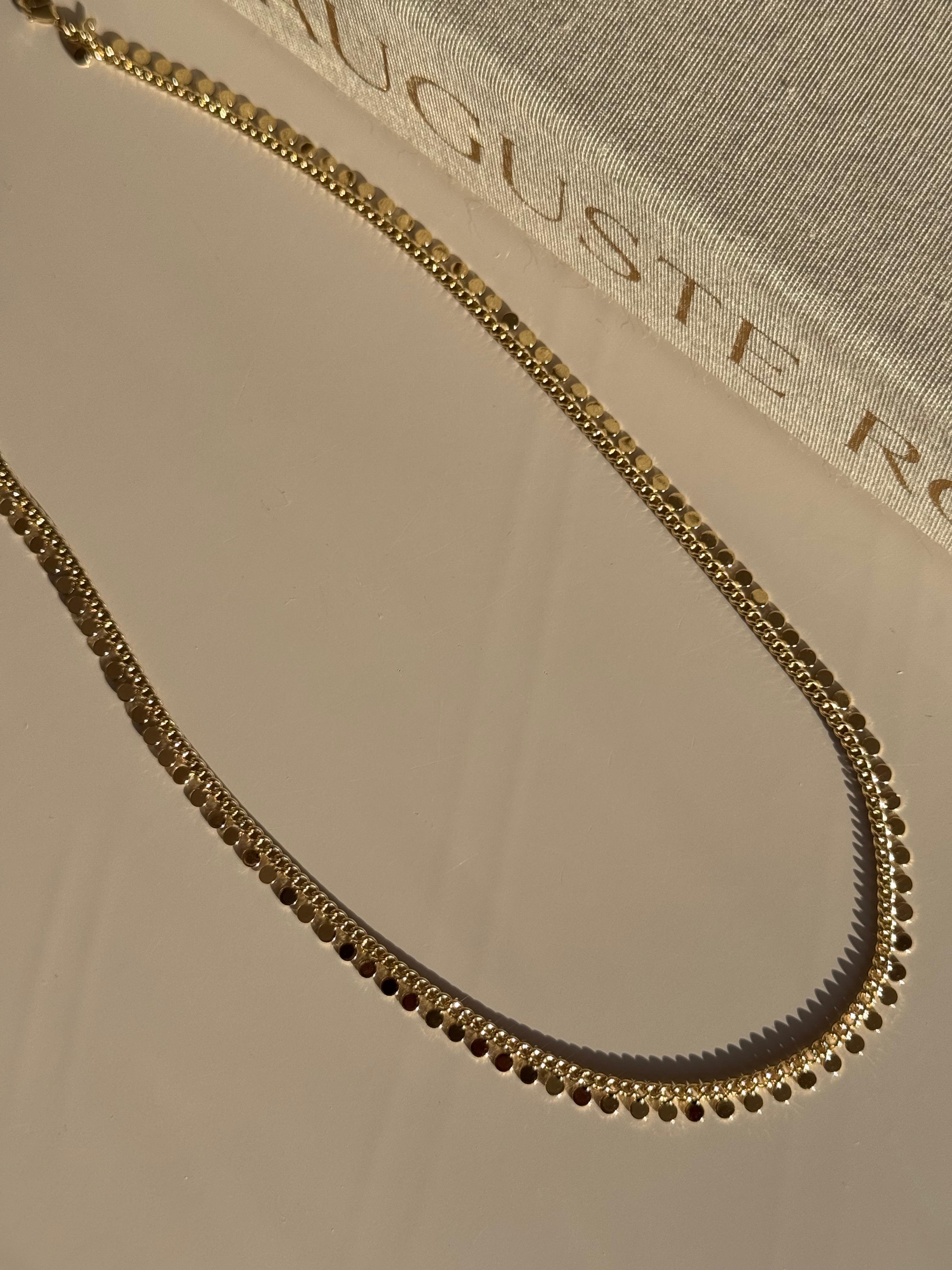 Altın Renk Yuvarlak Form Detaylı Parlak Çelik Kadın Kolye